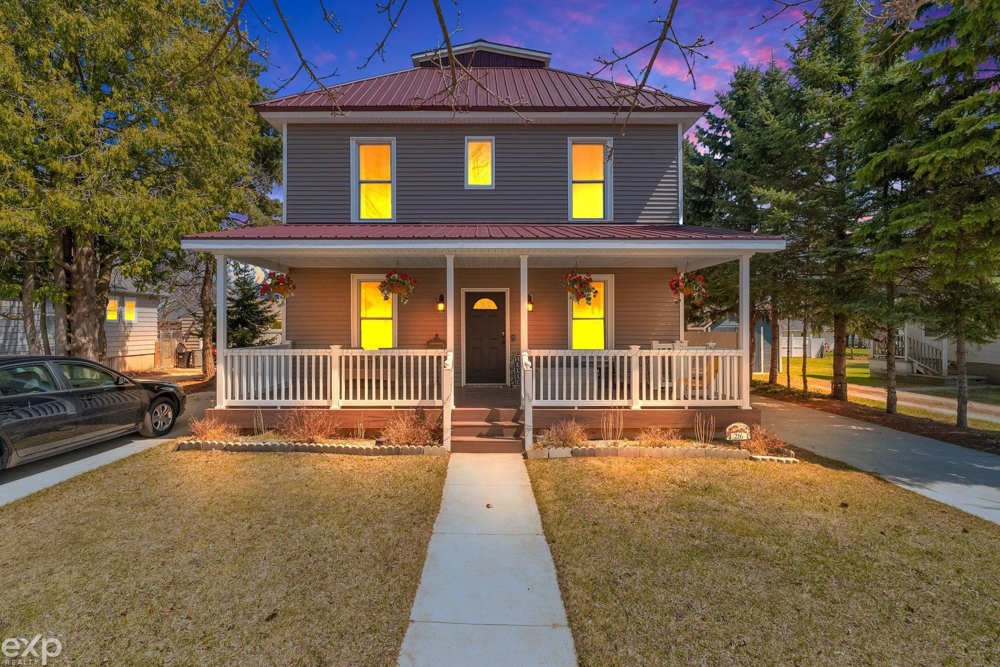 216 John Street, Bad Axe, MI 48413 — front exterior