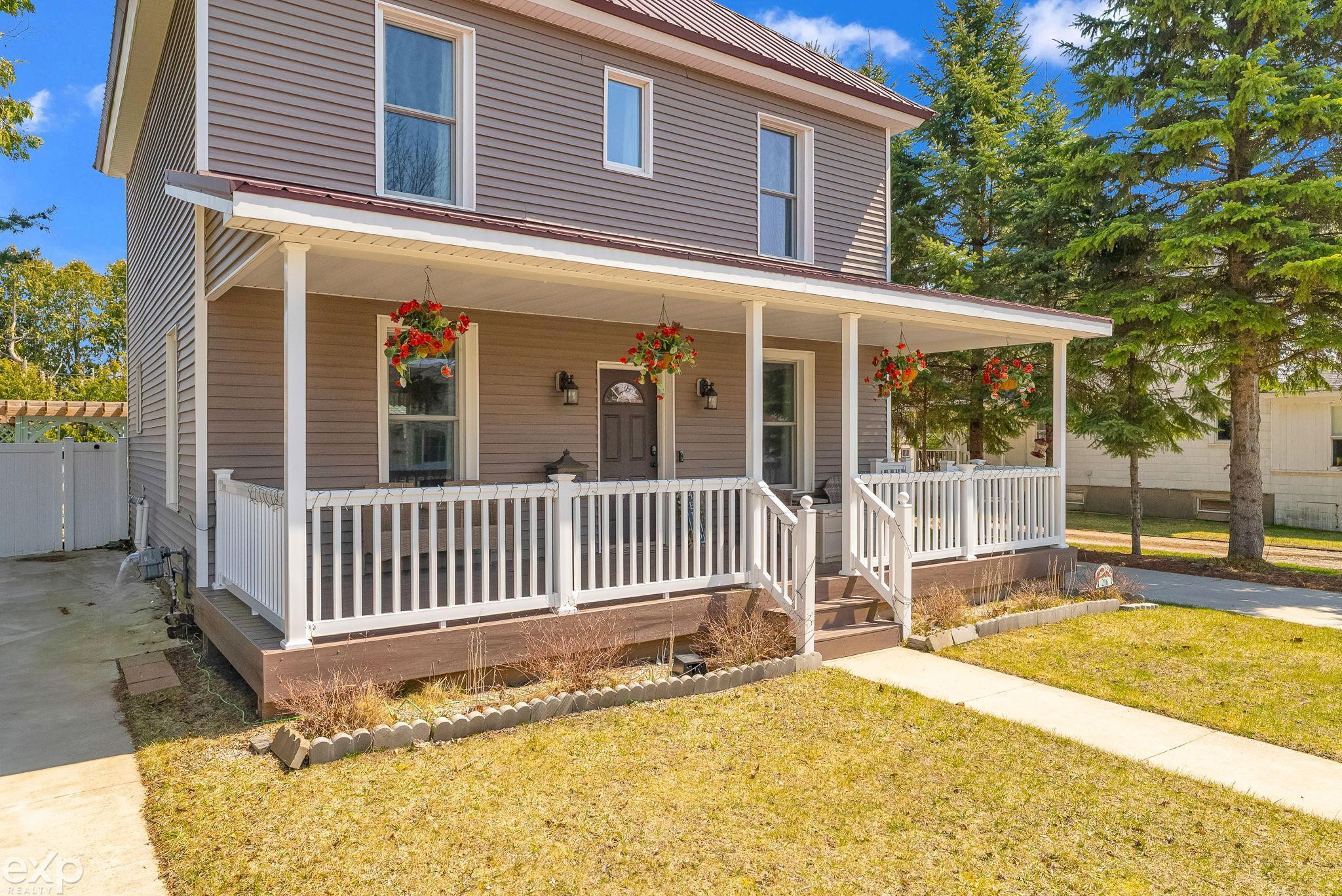 216 John Street, Bad Axe, MI 48413 — Photo 4