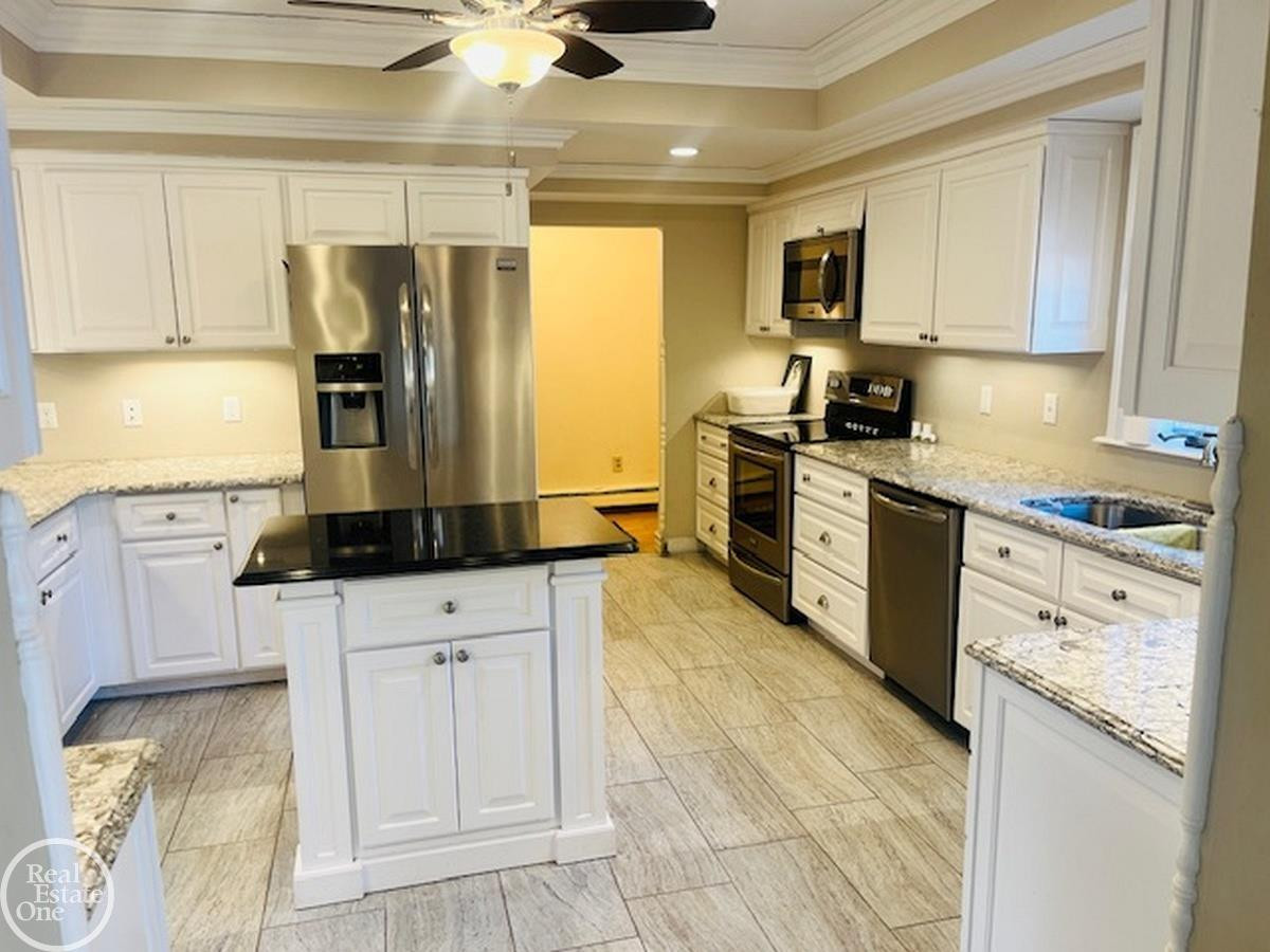 4384 North River Road, MI 48049 — Photo 3