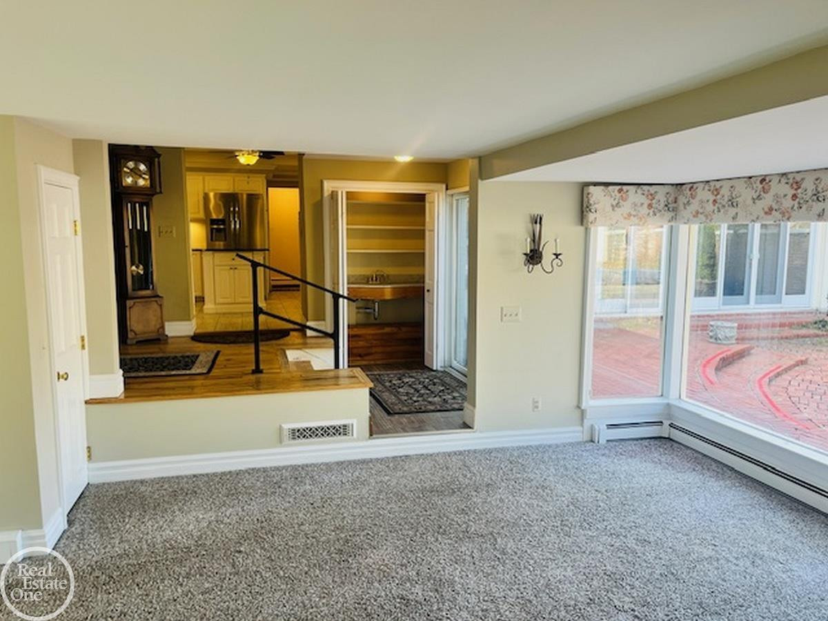 4384 North River Road, MI 48049 — Photo 10