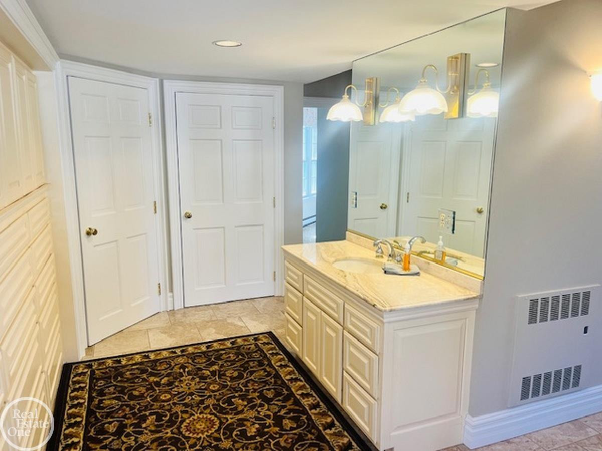 4384 North River Road, MI 48049 — Photo 31