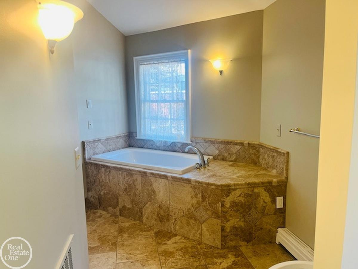 4384 North River Road, MI 48049 — Photo 32