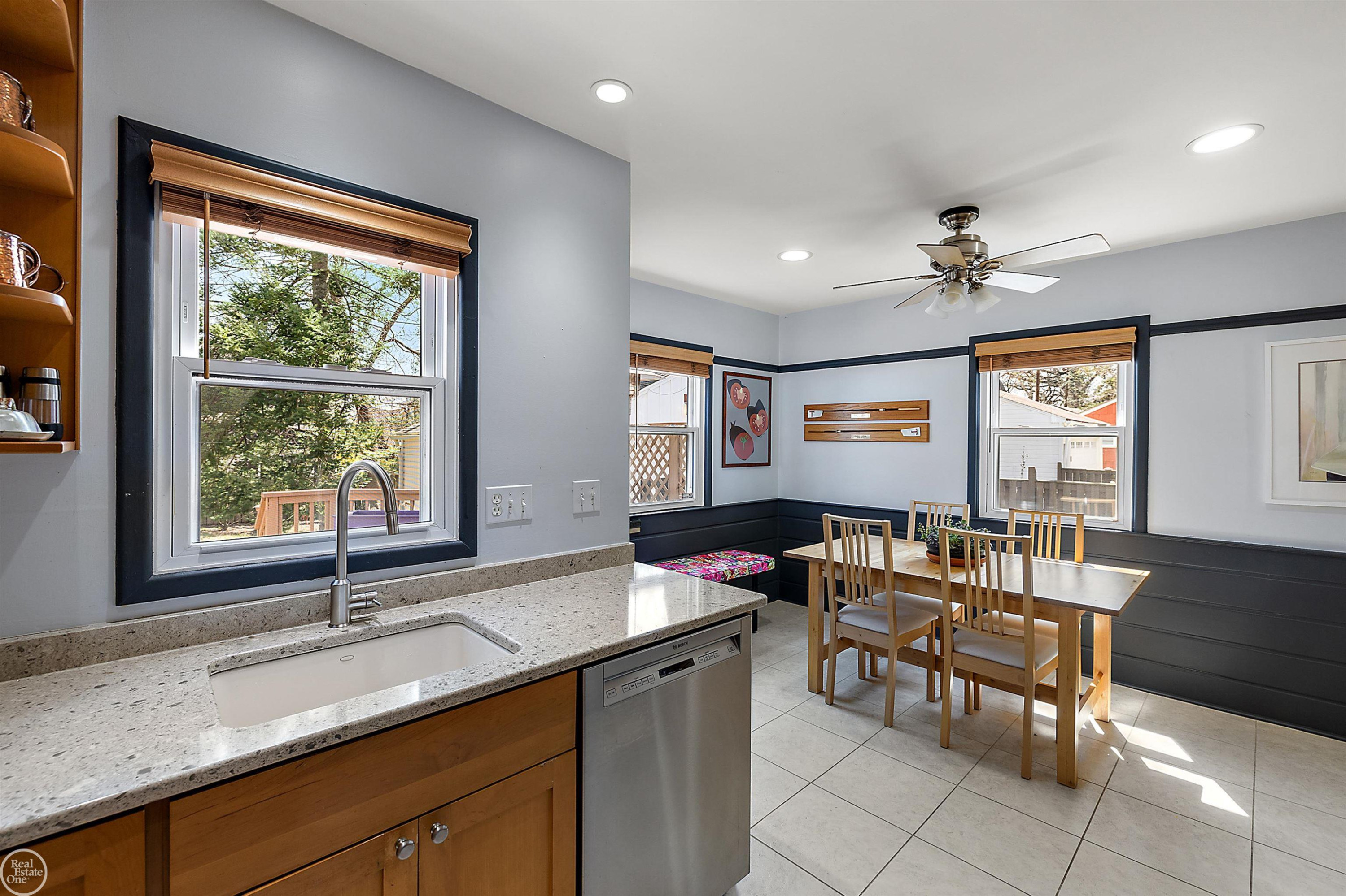 408 Mark Hannah Place, Ann Arbor, MI 48103 — Photo 13