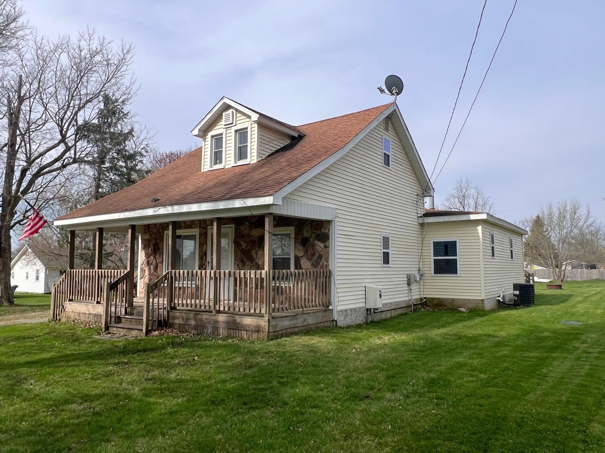 109 S MAIN Street, Morrice, MI 48857 — Photo 15
