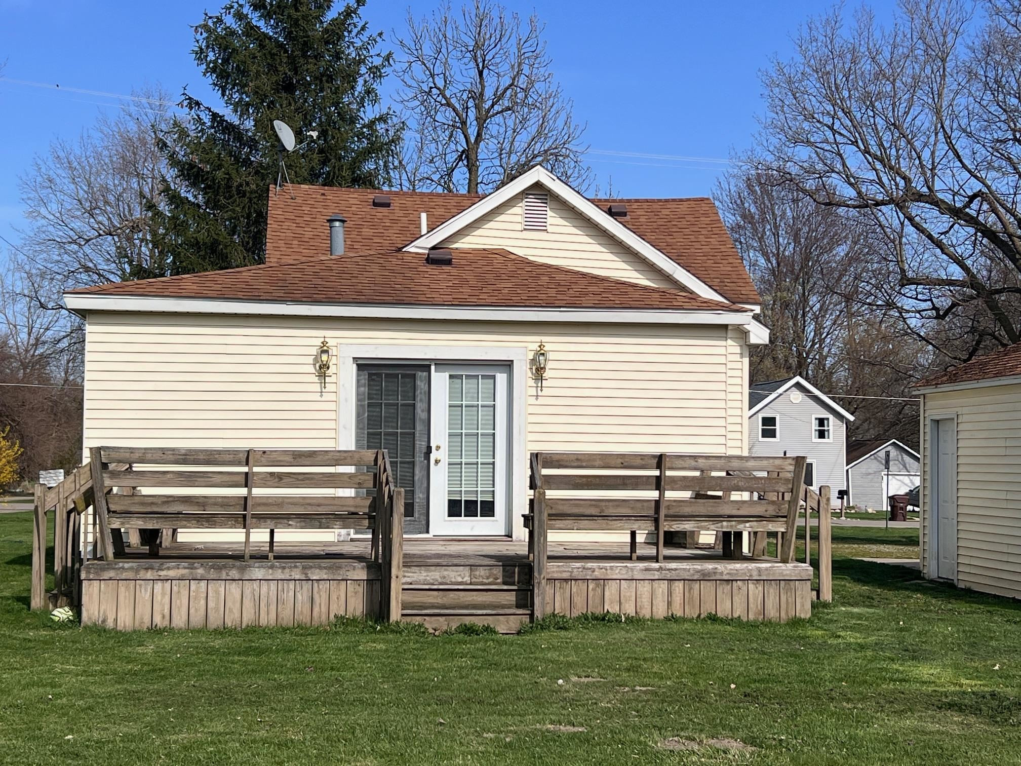 109 S MAIN Street, Morrice, MI 48857 — Photo 16