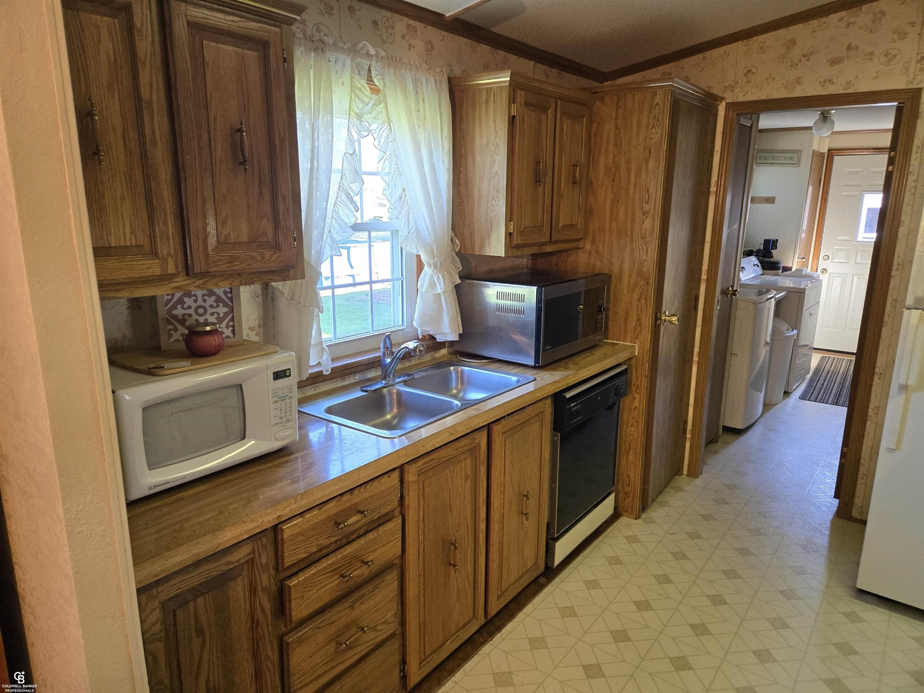 230 McColl Street, Yale, MI 48097 — Photo 6