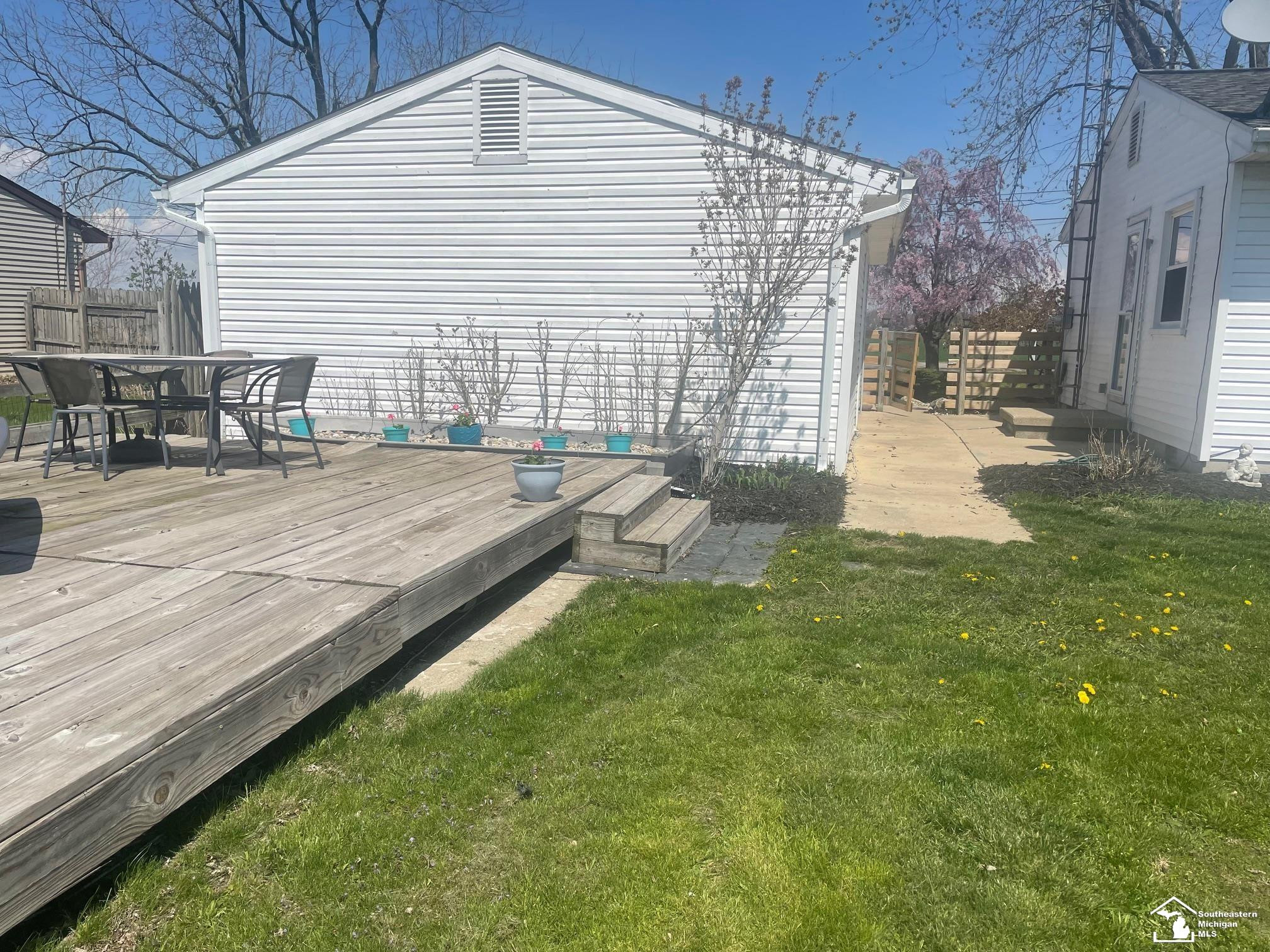 1007 Substation Road, Temperance, MI 48182 — Photo 8
