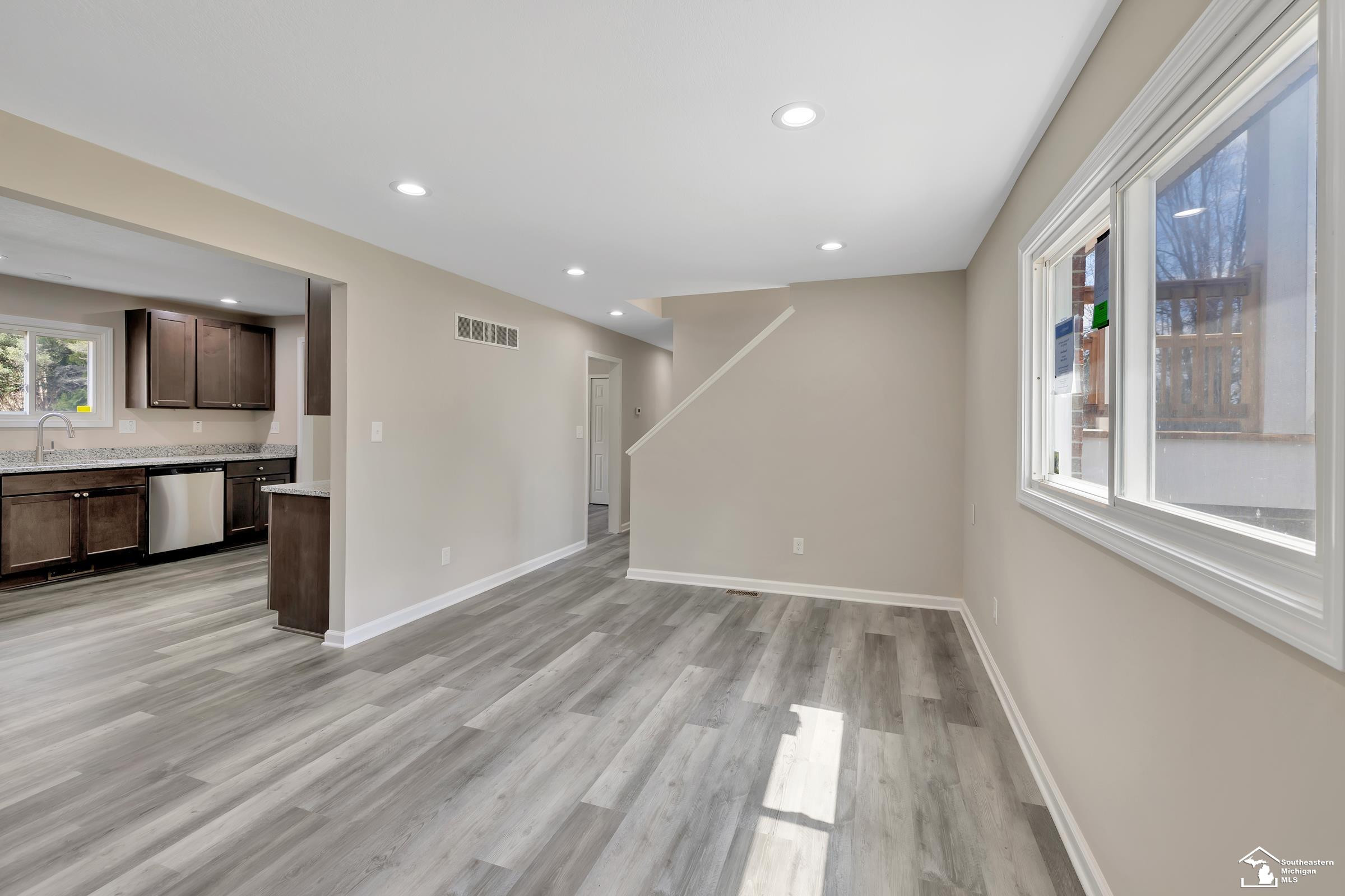 5533 Willis Road, Ypsilanti, MI 48197 — Photo 9