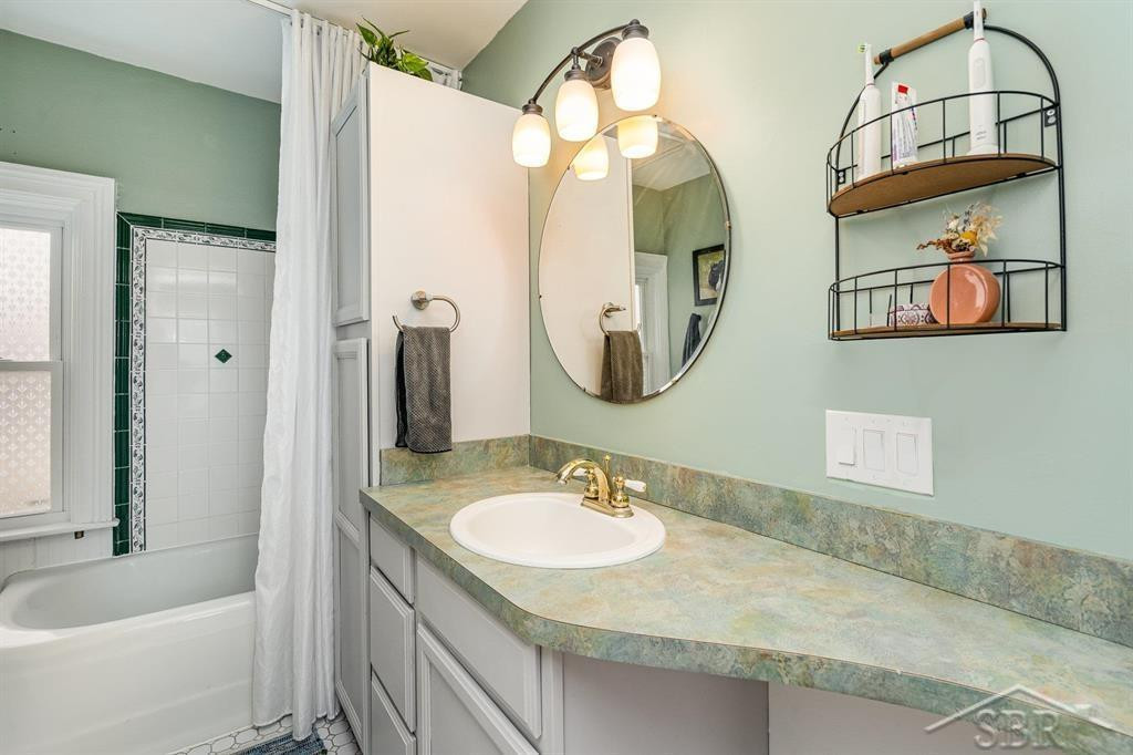938 Sixth Avenue, Lake Odessa, MI 48849 — Photo 19