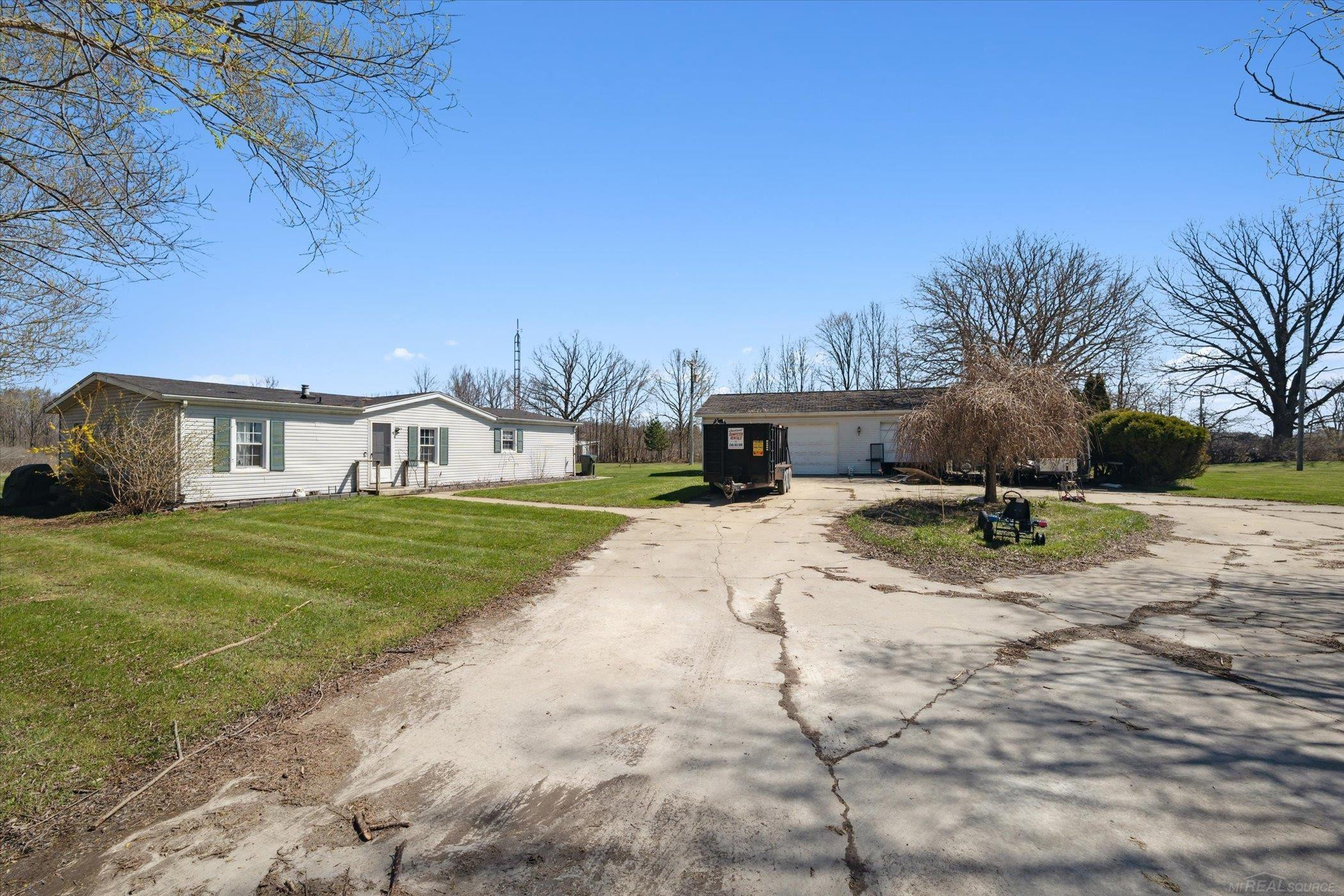 16400 Roehl Drive, Capac, MI 48014 — Photo 2