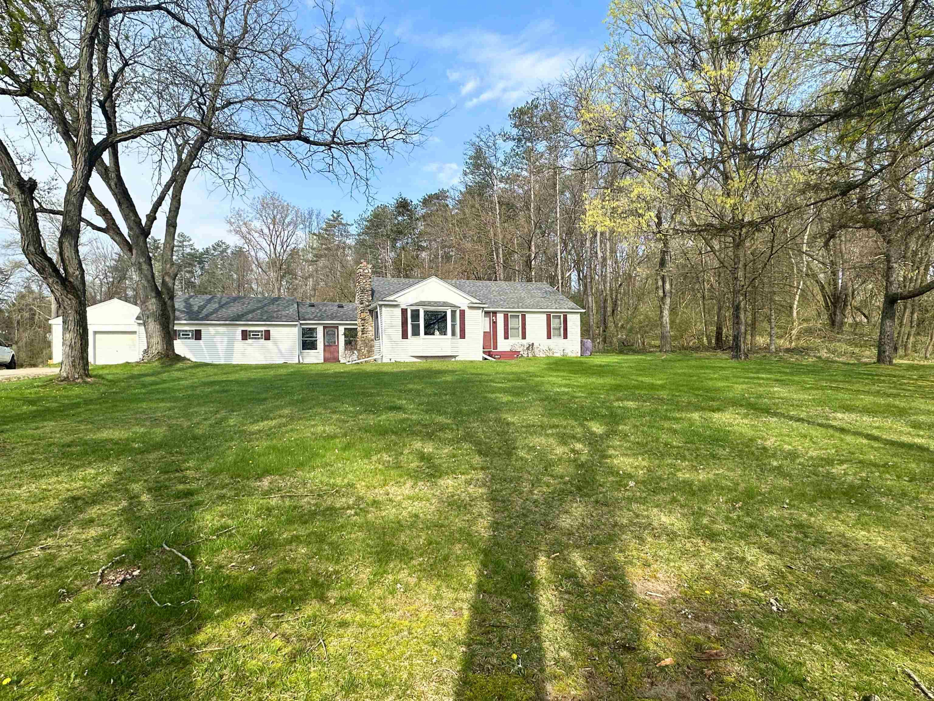 610 S Macomb Street, Manchester, MI 48158 — front exterior