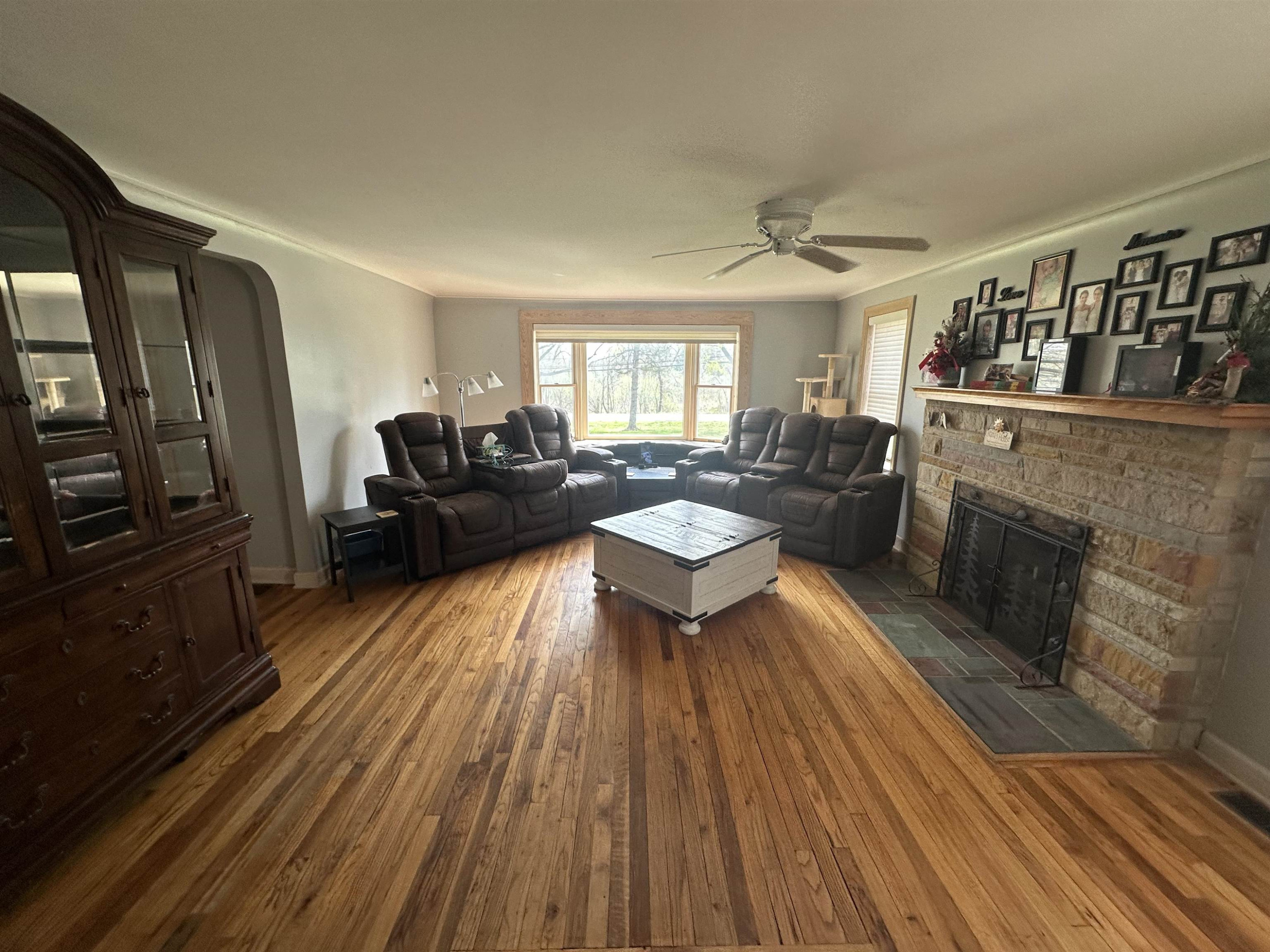 610 S Macomb Street, Manchester, MI 48158 — Photo 4