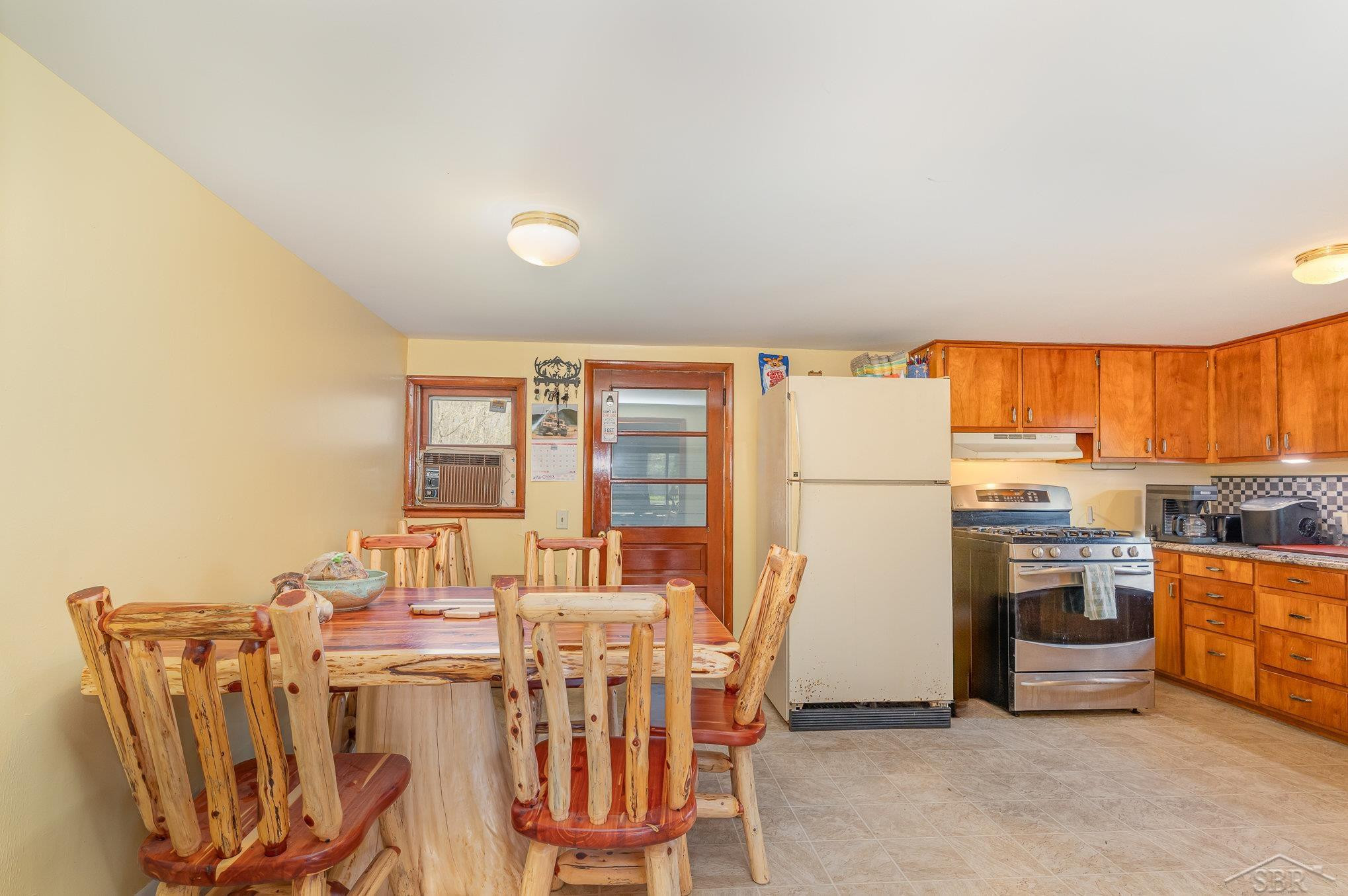 1635 S Castor Road, Midland, MI 48640 — Photo 8