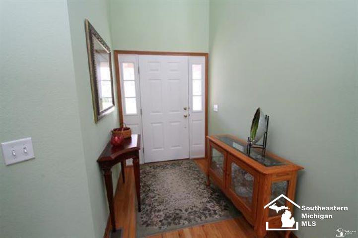 910 Hickory Creek Drive, Temperance, MI 48182 — Photo 3