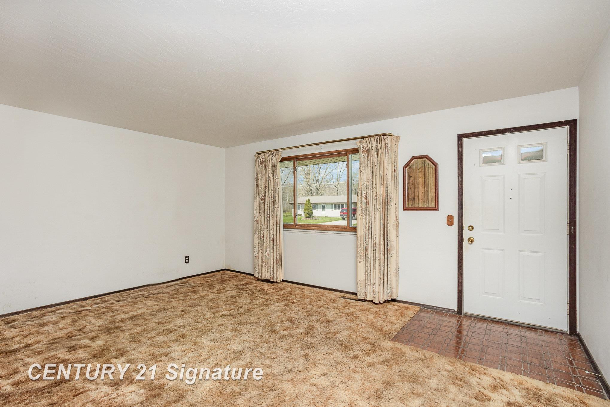 3832 Jim Drive, Bridgeport, MI 48722 — Photo 4