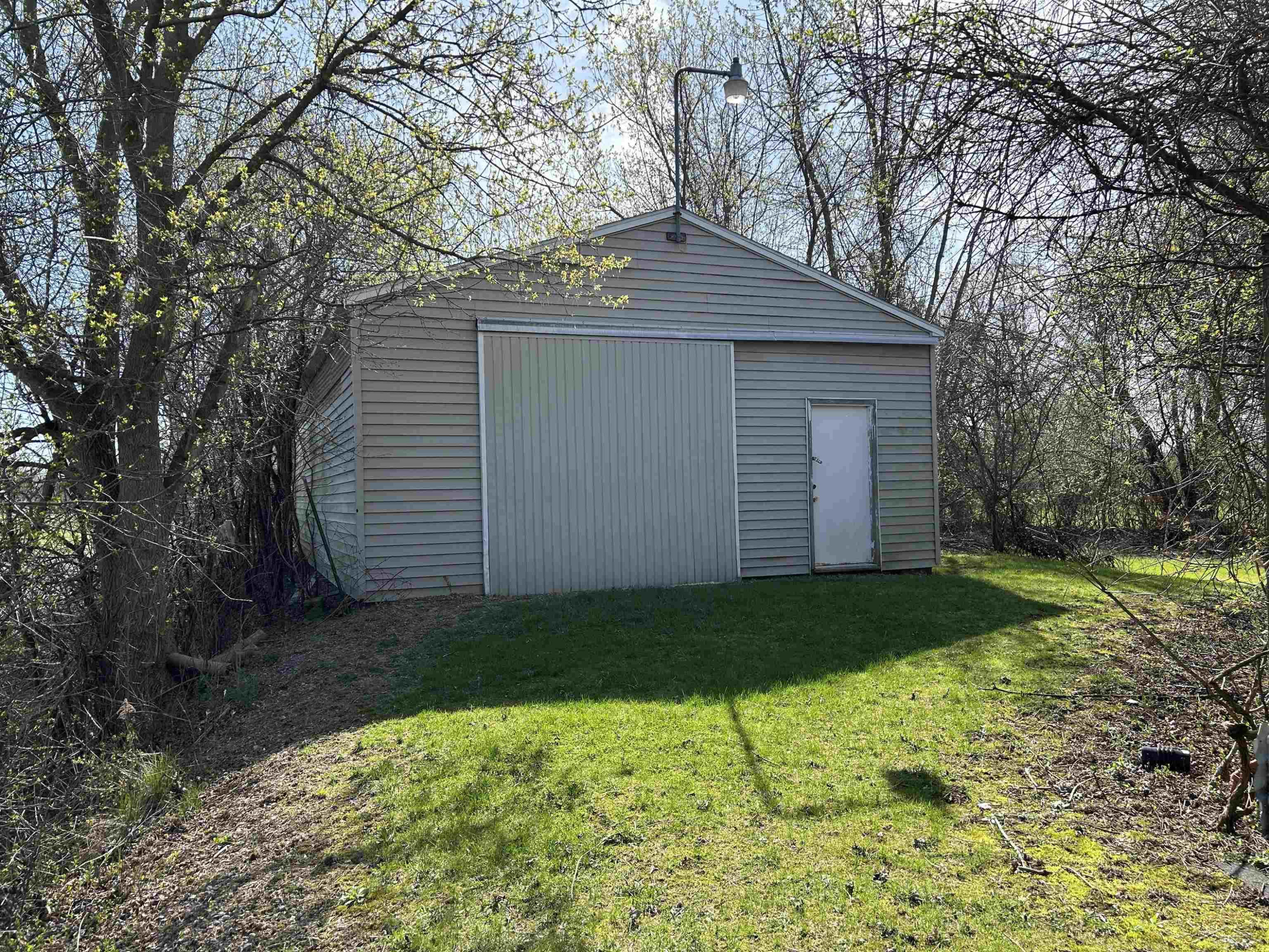 2565 S Center Road, Saginaw, MI 48609 — Photo 13