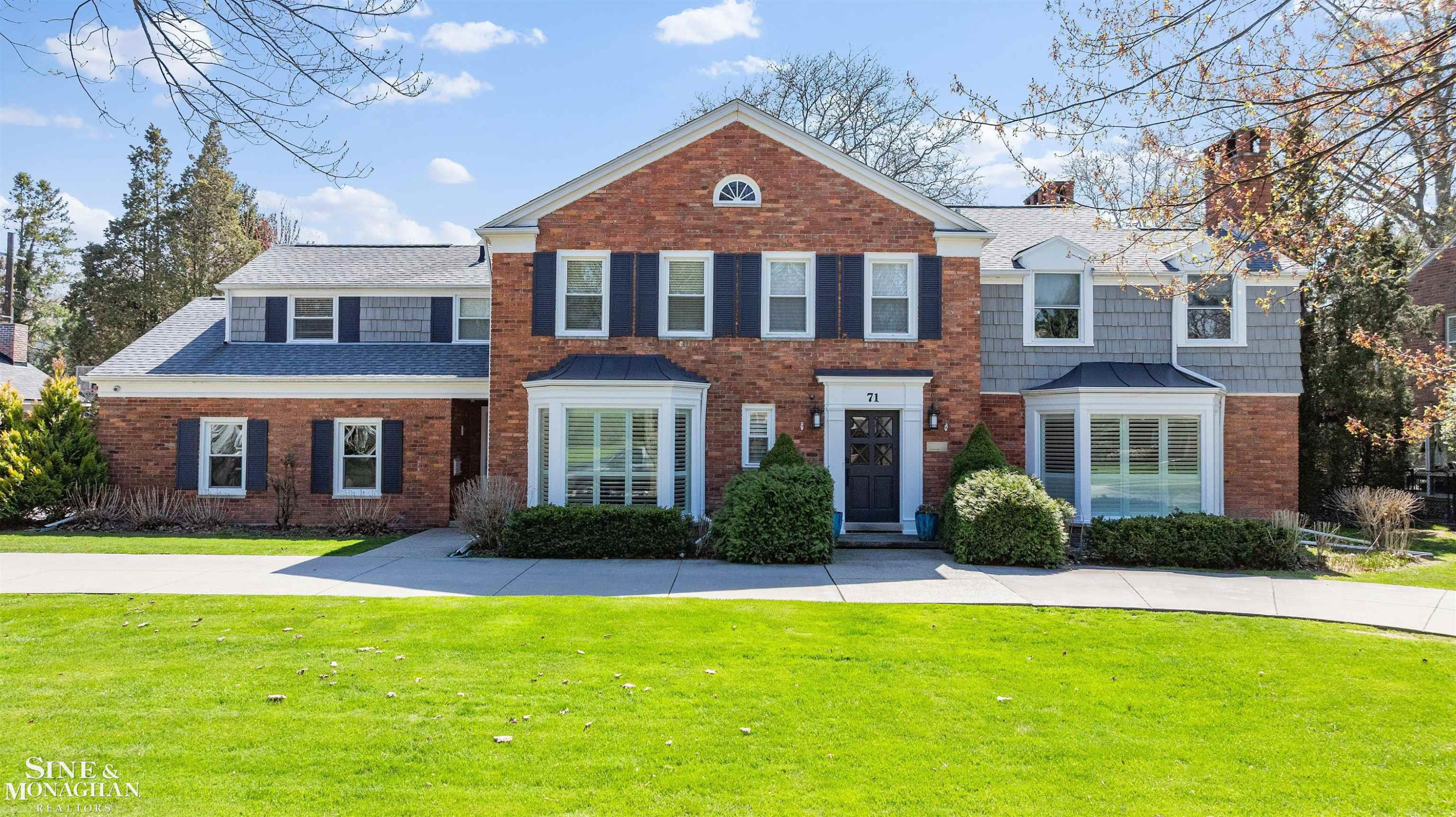 71 N Deeplands Road, Grosse Pointe Shores, MI 48236 — front exterior