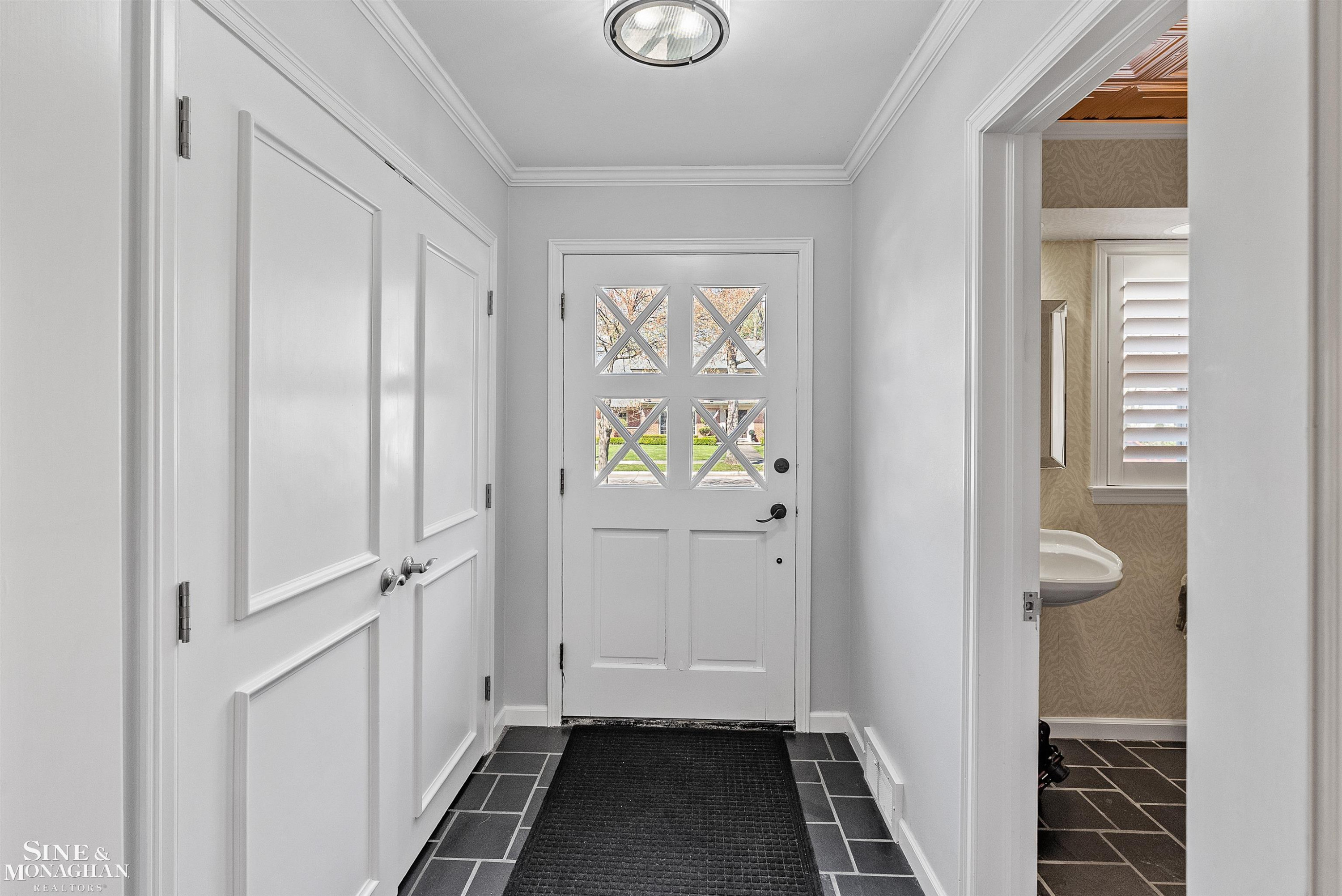 71 N Deeplands Road, Grosse Pointe Shores, MI 48236 — Photo 2