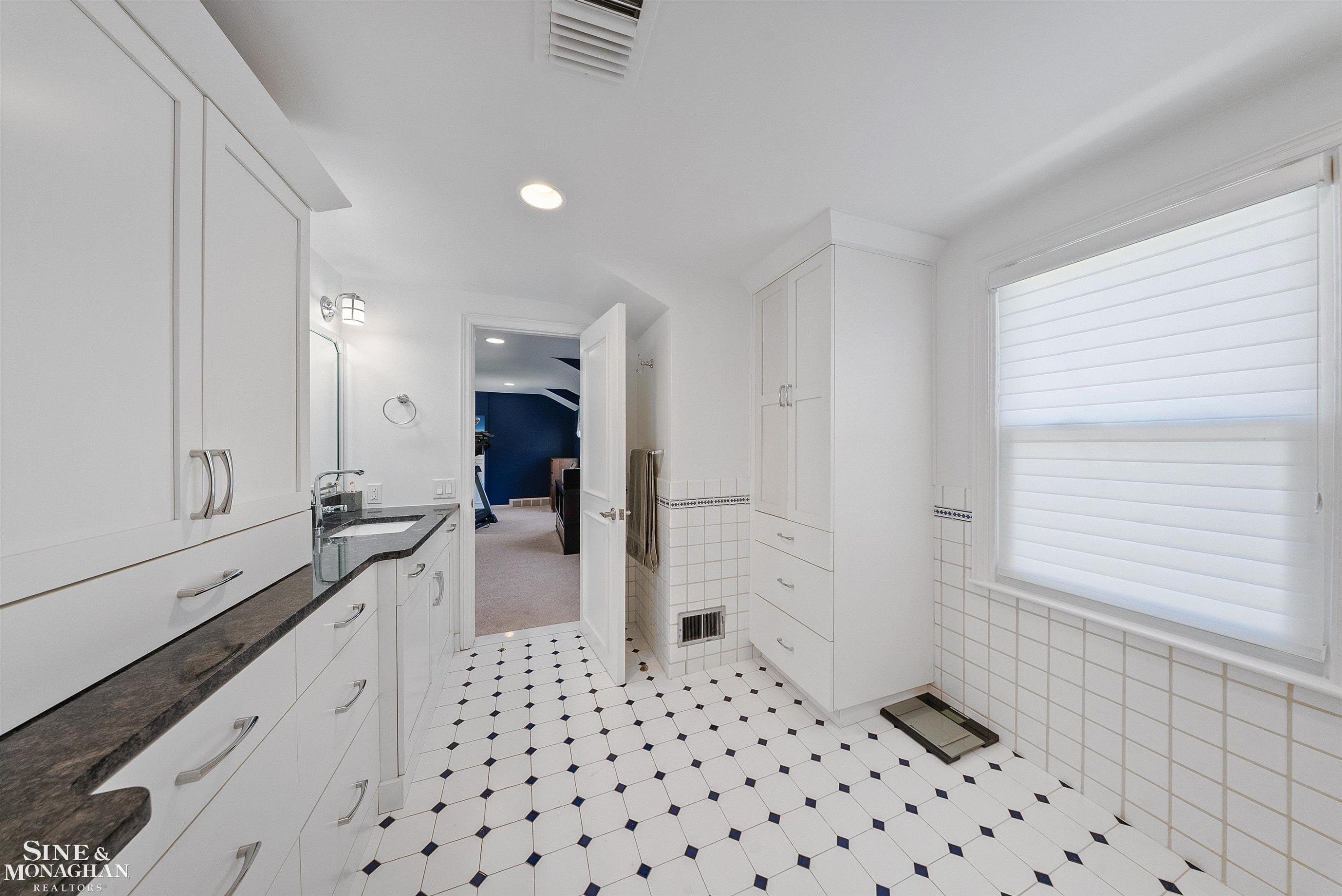 71 N Deeplands Road, Grosse Pointe Shores, MI 48236 — Photo 33