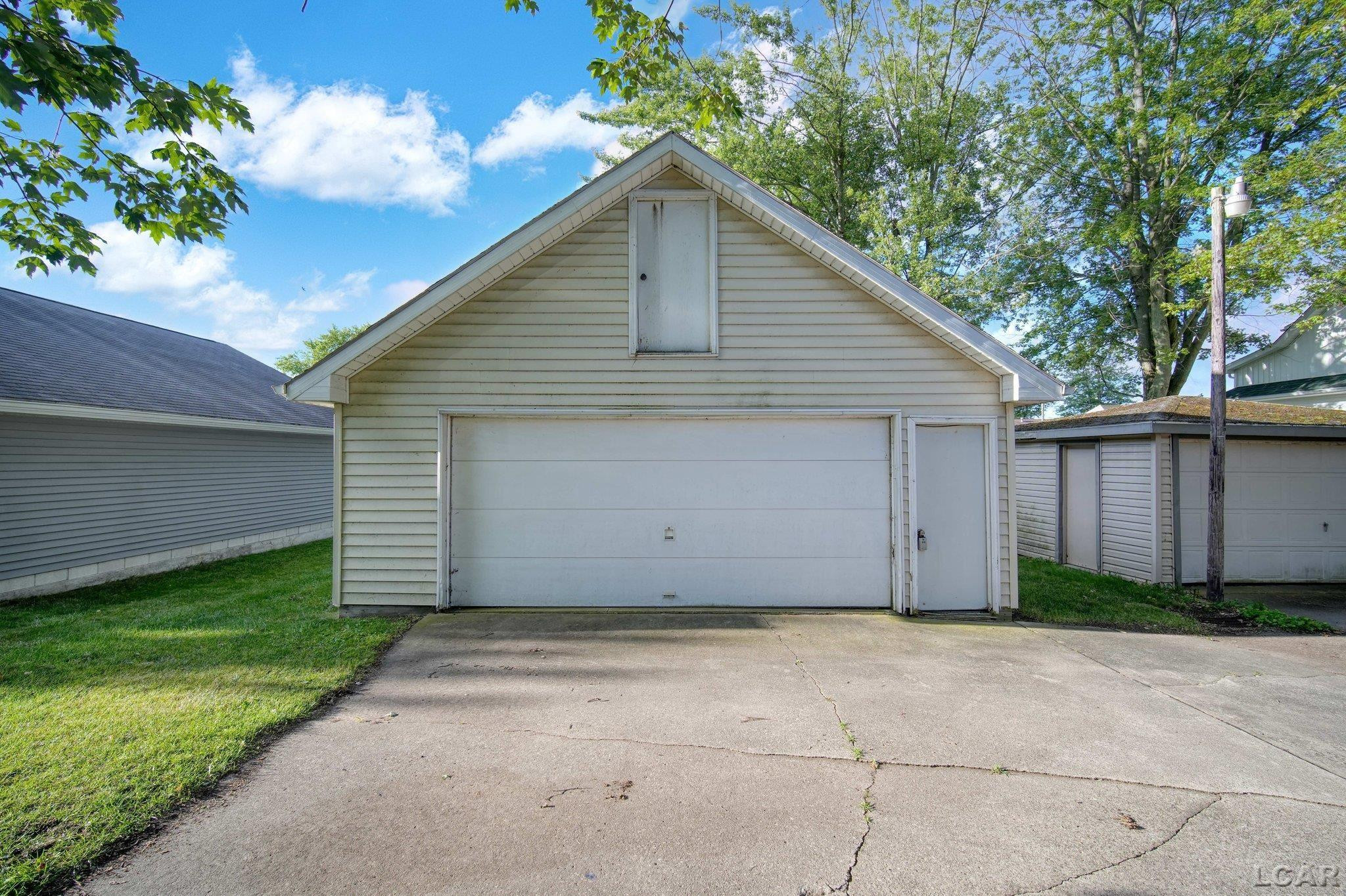 2000 Paradise Park Street, Manitou Beach, MI 49253 — front exterior