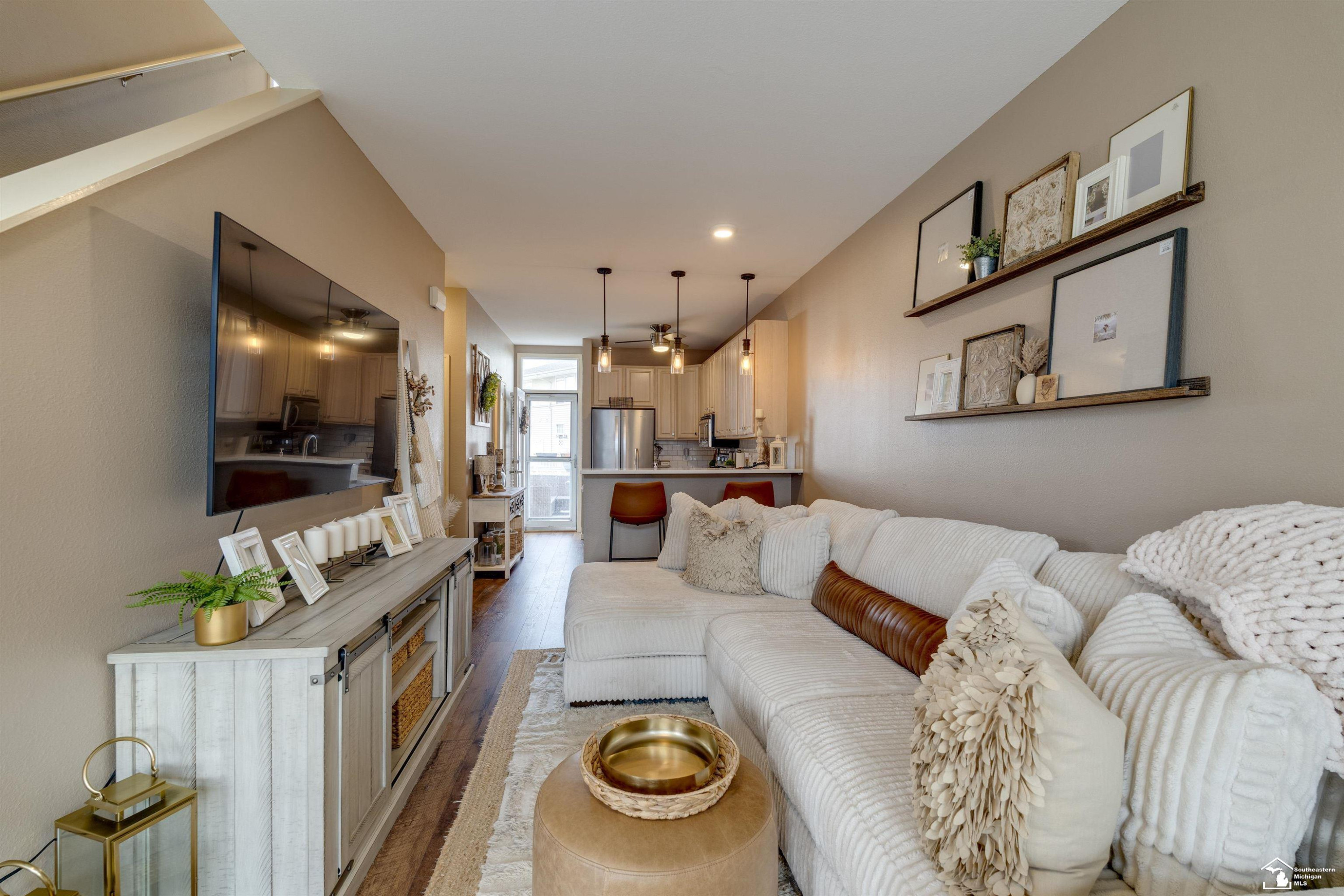 400 Beachwalk Trail, Luna Pier, MI 48157 — Photo 11