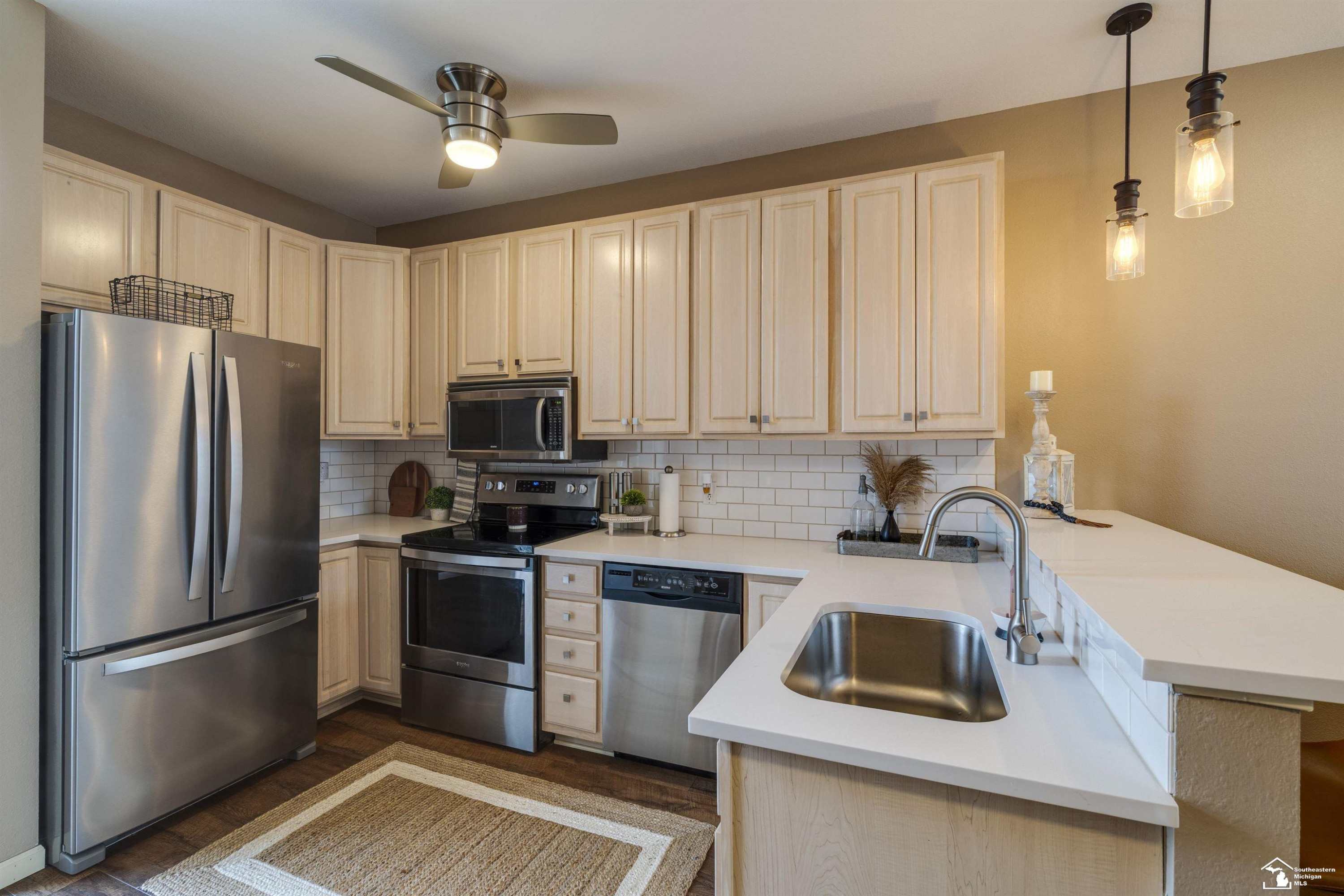 400 Beachwalk Trail, Luna Pier, MI 48157 — Photo 15
