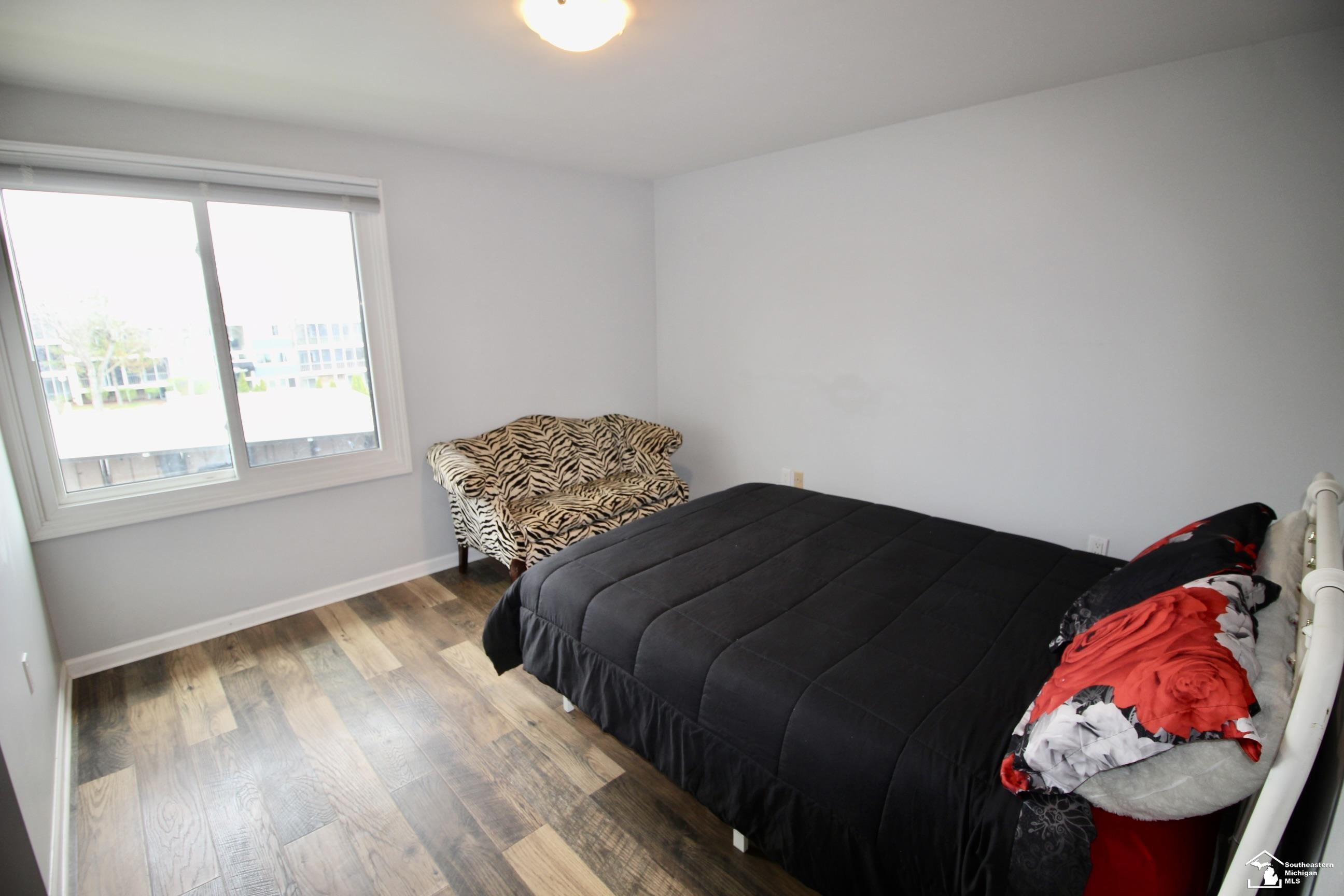 2465 Riverside Drive, 314, Trenton, MI 48183 — Photo 9