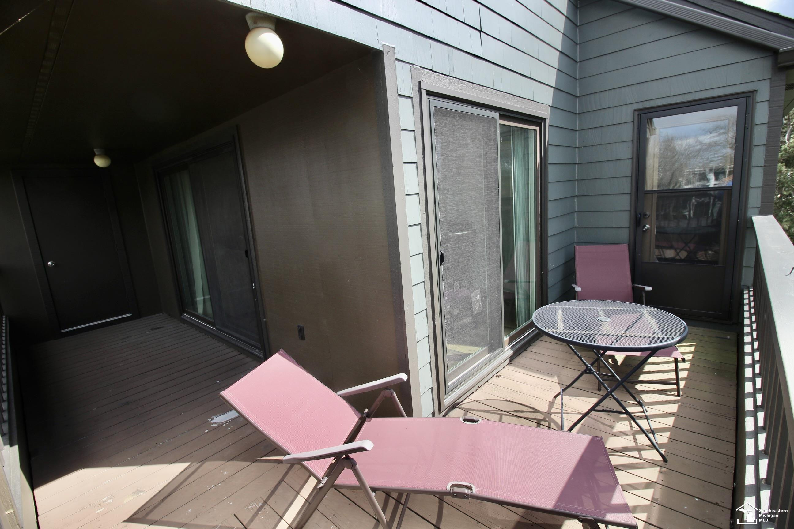 2465 Riverside Drive, 314, Trenton, MI 48183 — Photo 21