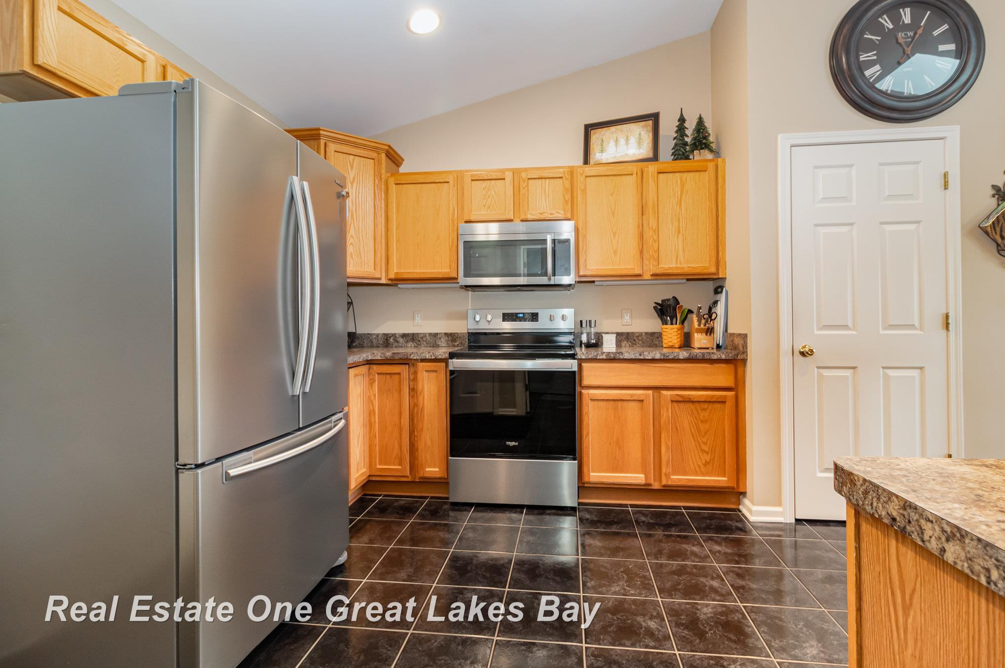 814 Barn Swallow Lane, Milan, MI 48160 — Photo 8