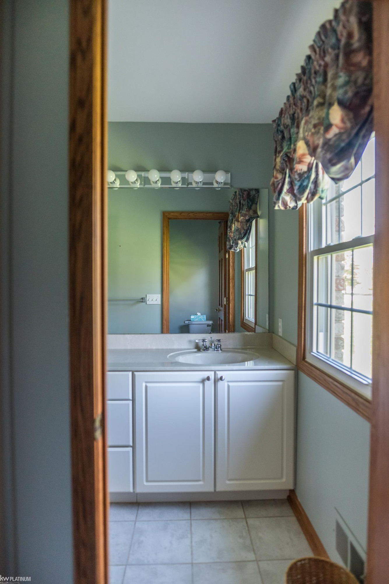 9980 Yale Road, MI 48006 — Photo 32