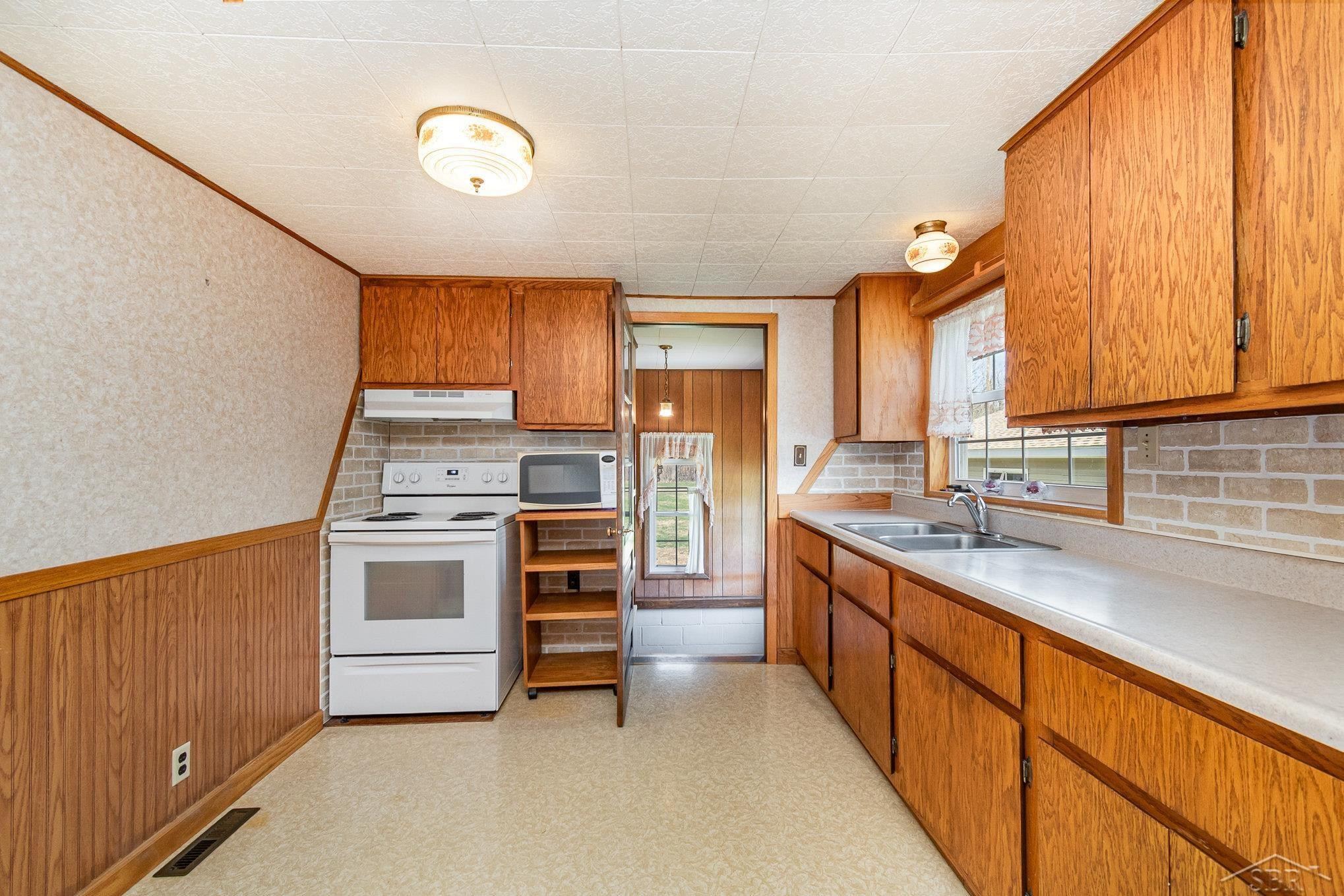 1183 E Stewart Road, Midland, MI 48640 — Photo 6