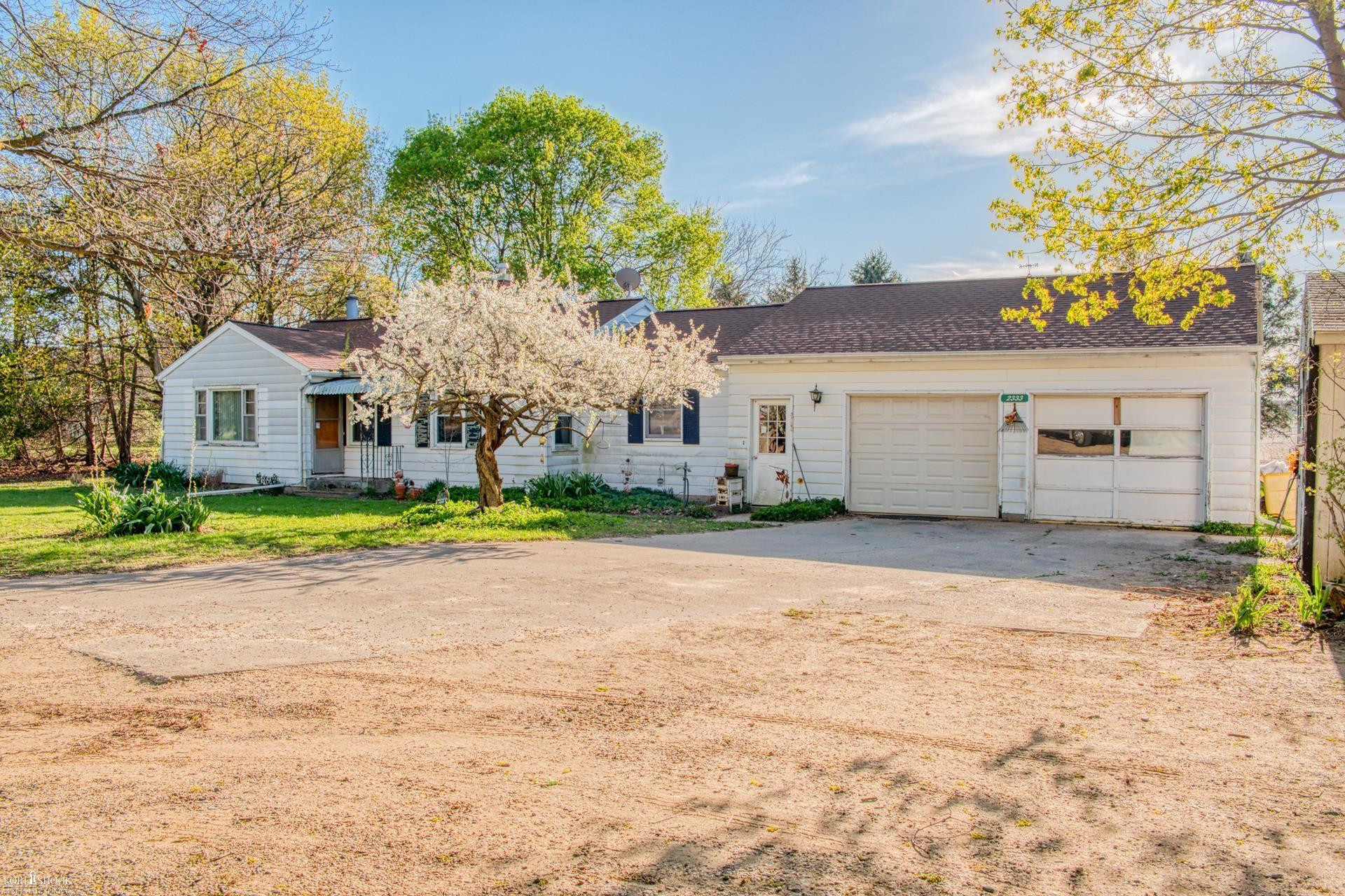 2333 N Hollister Road, Ovid, MI 48866 — Photo 3