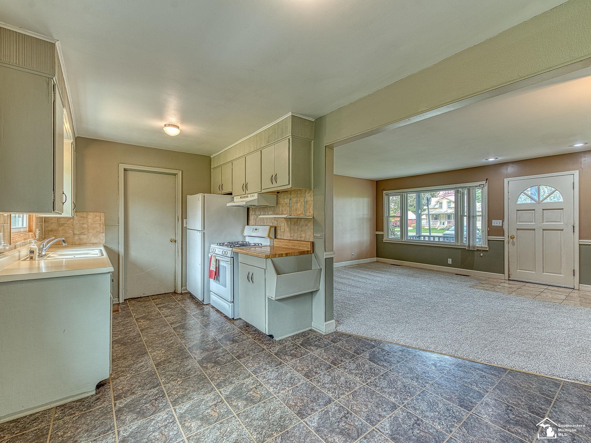 9667 Exeter Road, Carleton, MI 48117 — Photo 8