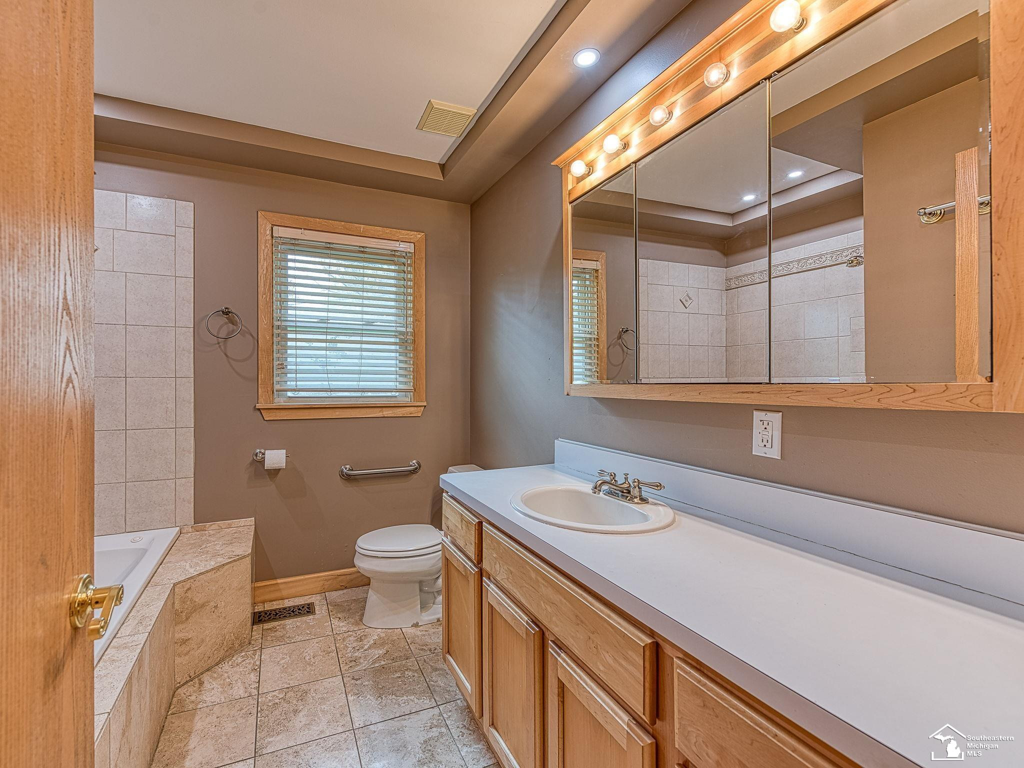 9667 Exeter Road, Carleton, MI 48117 — Photo 10