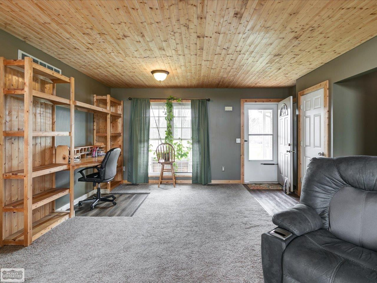 2455 Cove Road, Wales, MI — Photo 15