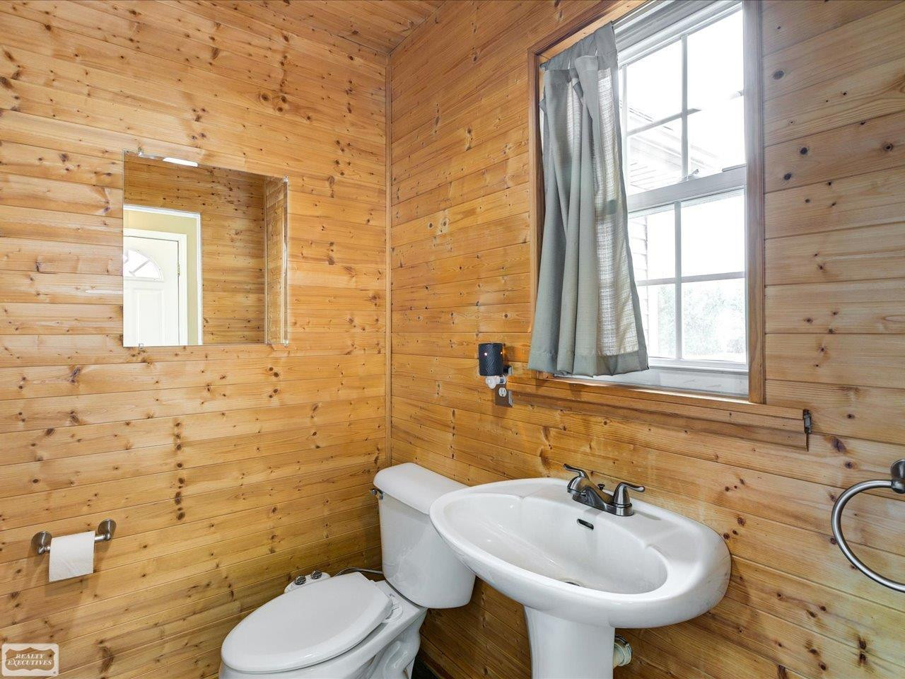2455 Cove Road, Wales, MI — Photo 25
