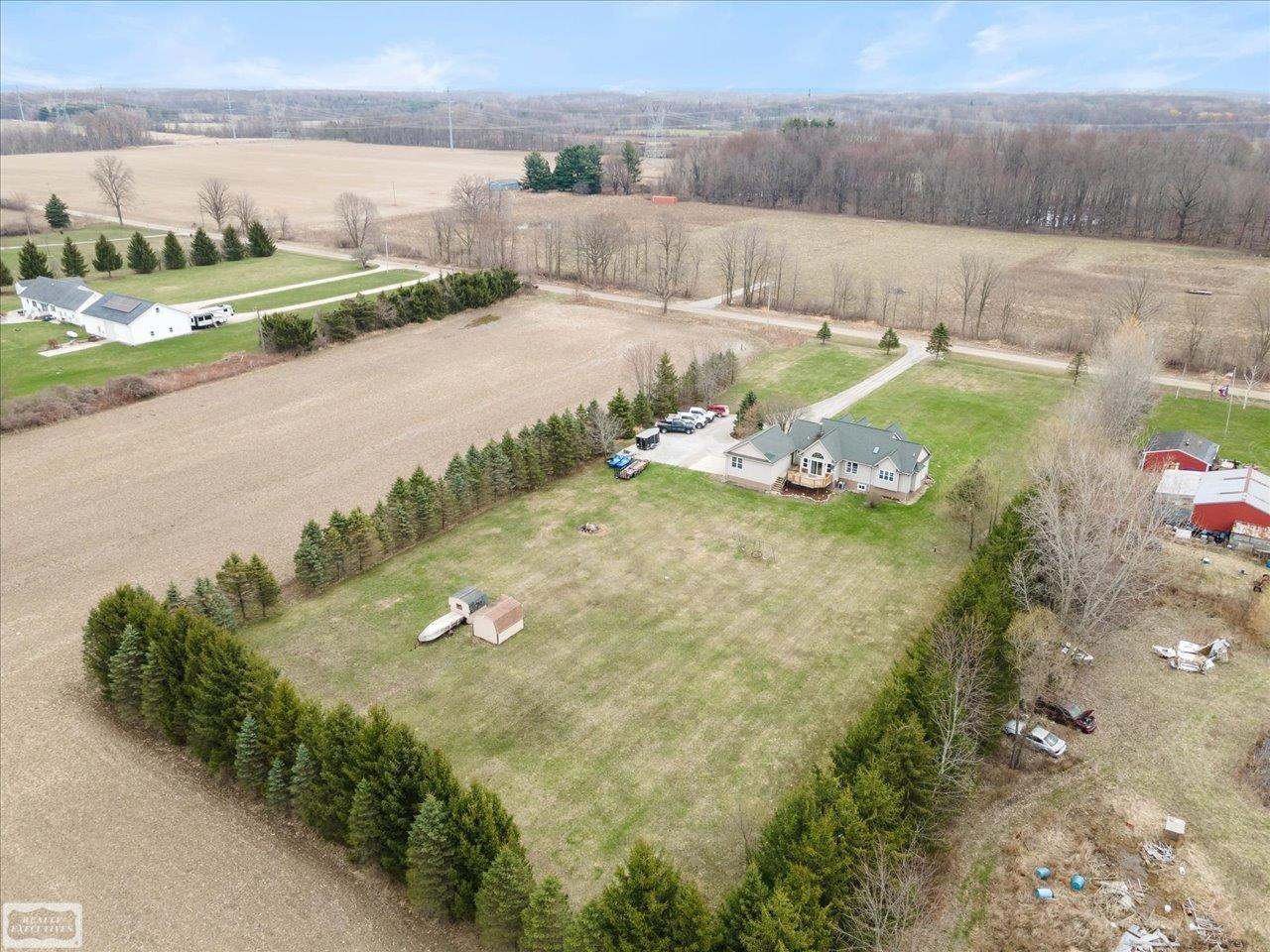 2455 Cove Road, Wales, MI — Photo 37