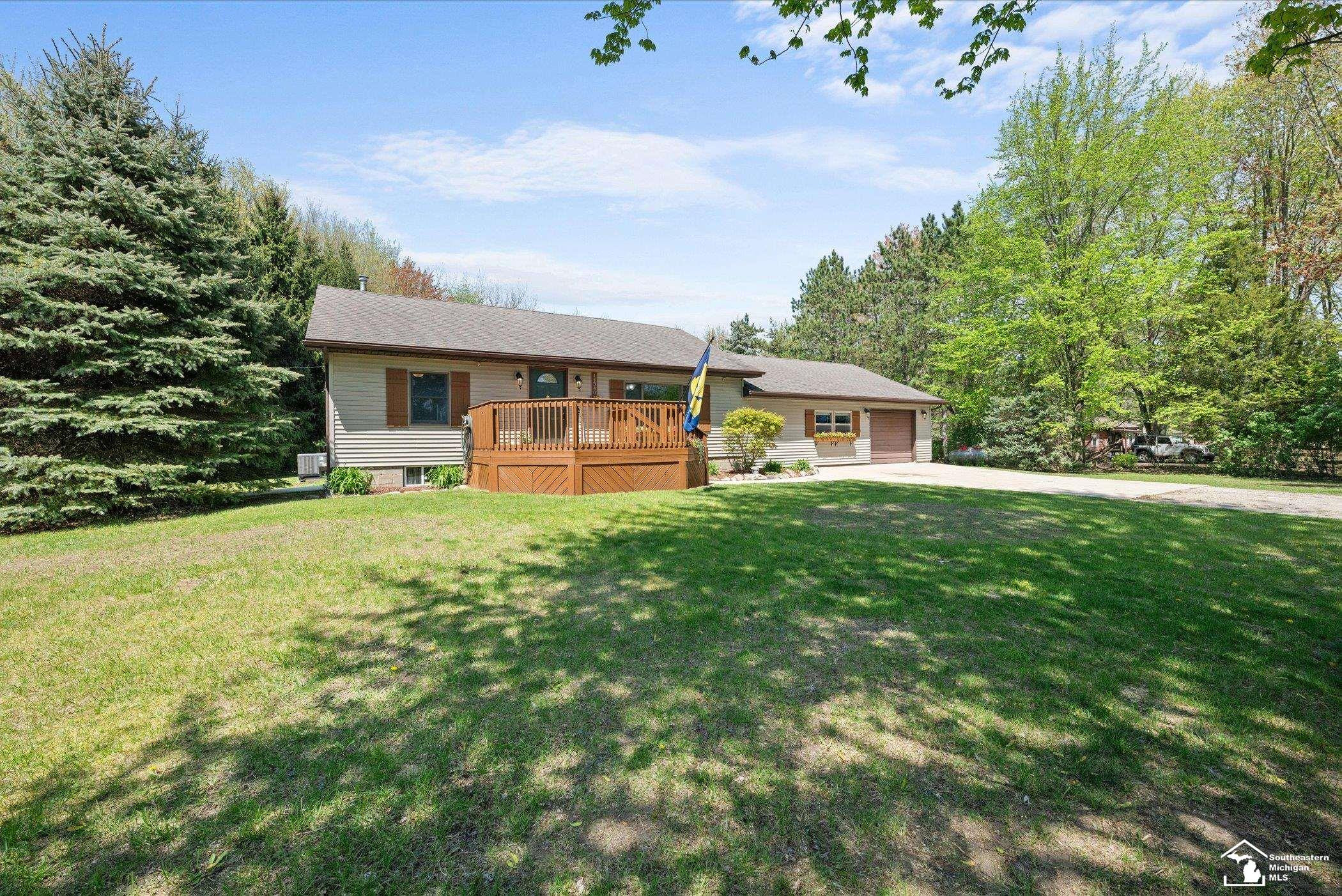 14340 Dixon Road, Dundee, MI 48131 — Photo 2