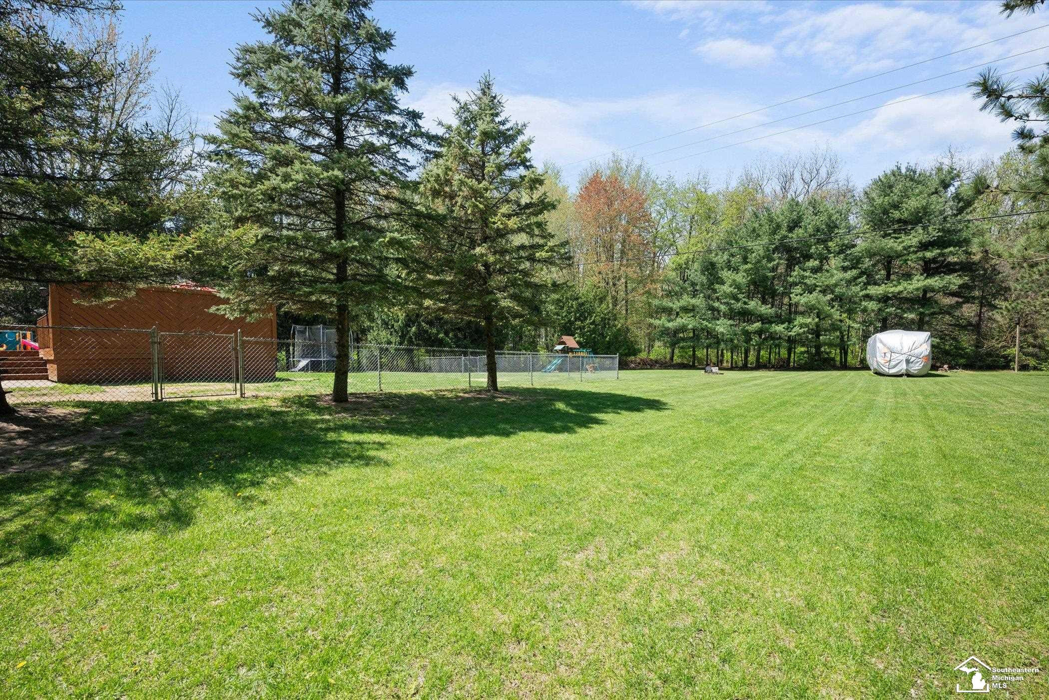 14340 Dixon Road, Dundee, MI 48131 — Photo 31