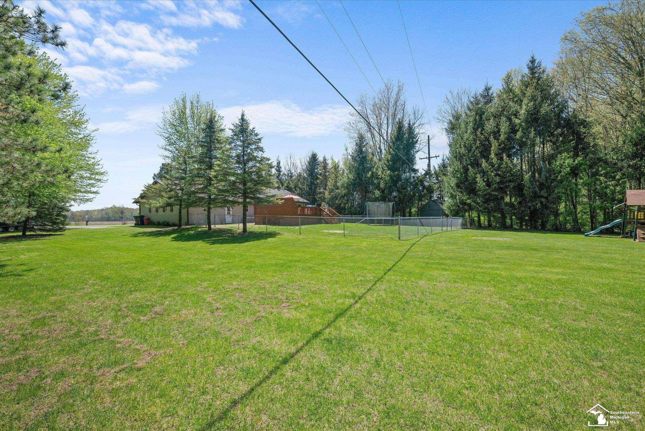 14340 Dixon Road, Dundee, MI 48131 — Photo 32