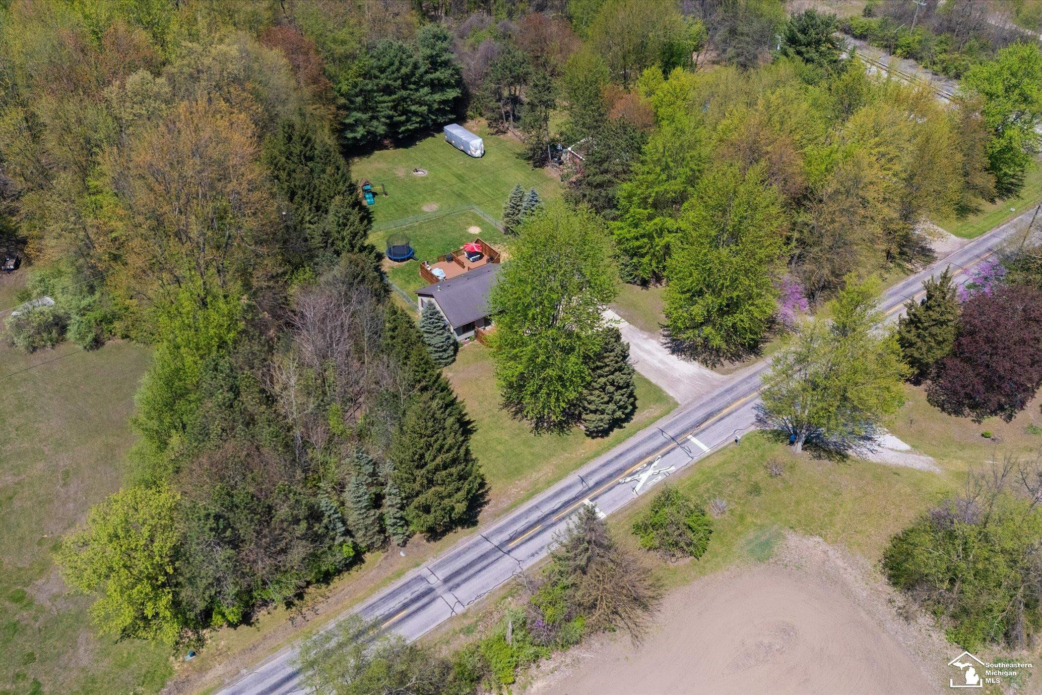 14340 Dixon Road, Dundee, MI 48131 — Photo 47
