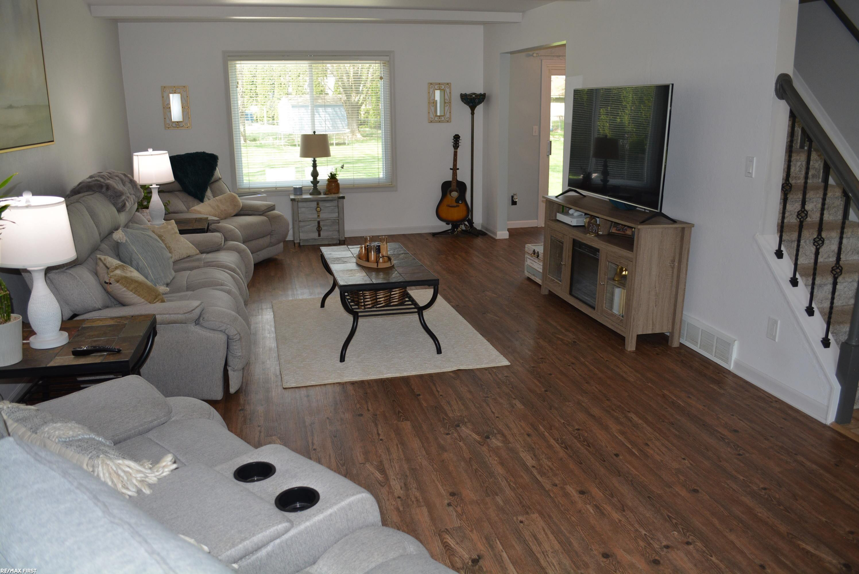 5092 Cheryl Drive, Almont, MI 48003 — Photo 10