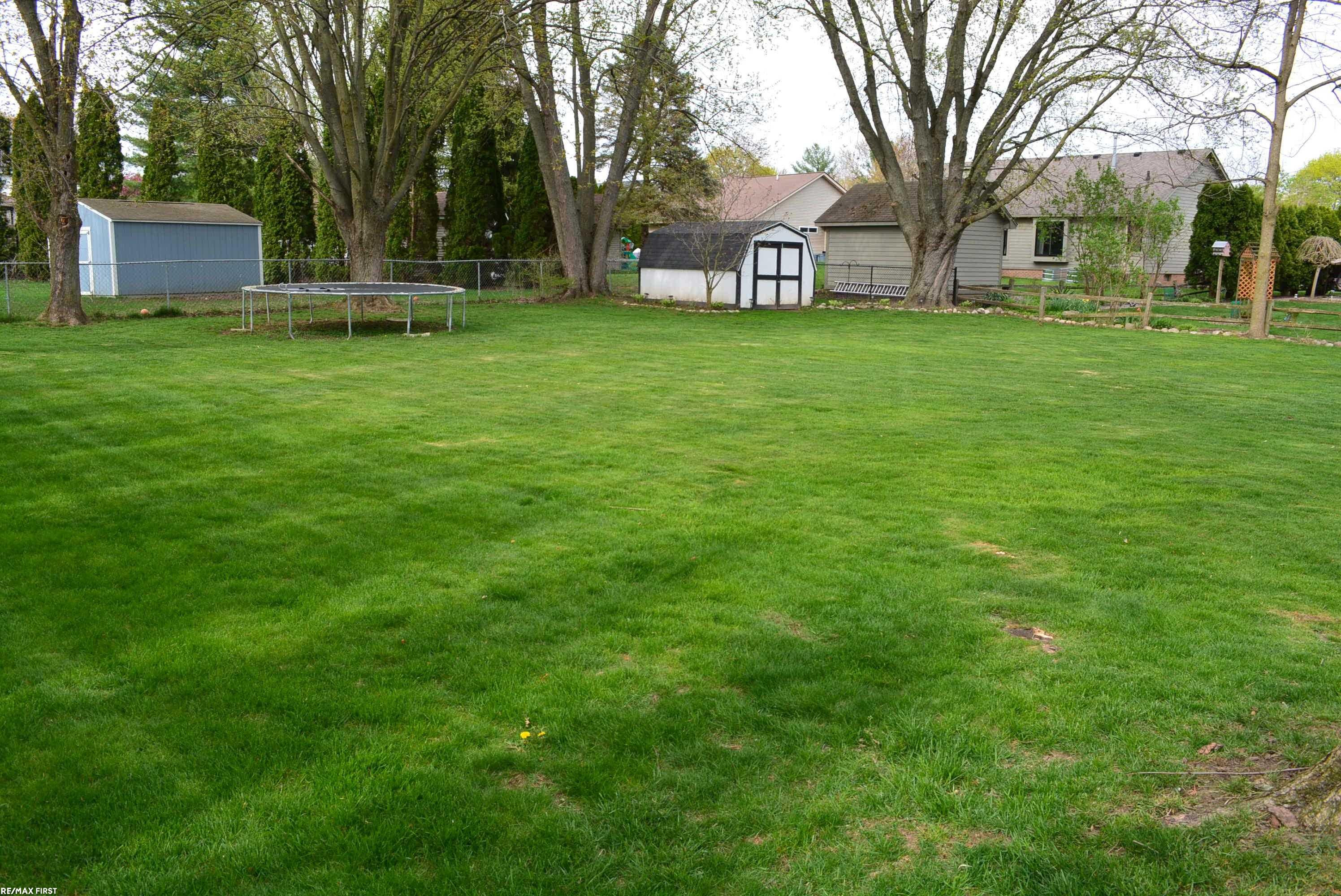 5092 Cheryl Drive, Almont, MI 48003 — Photo 45