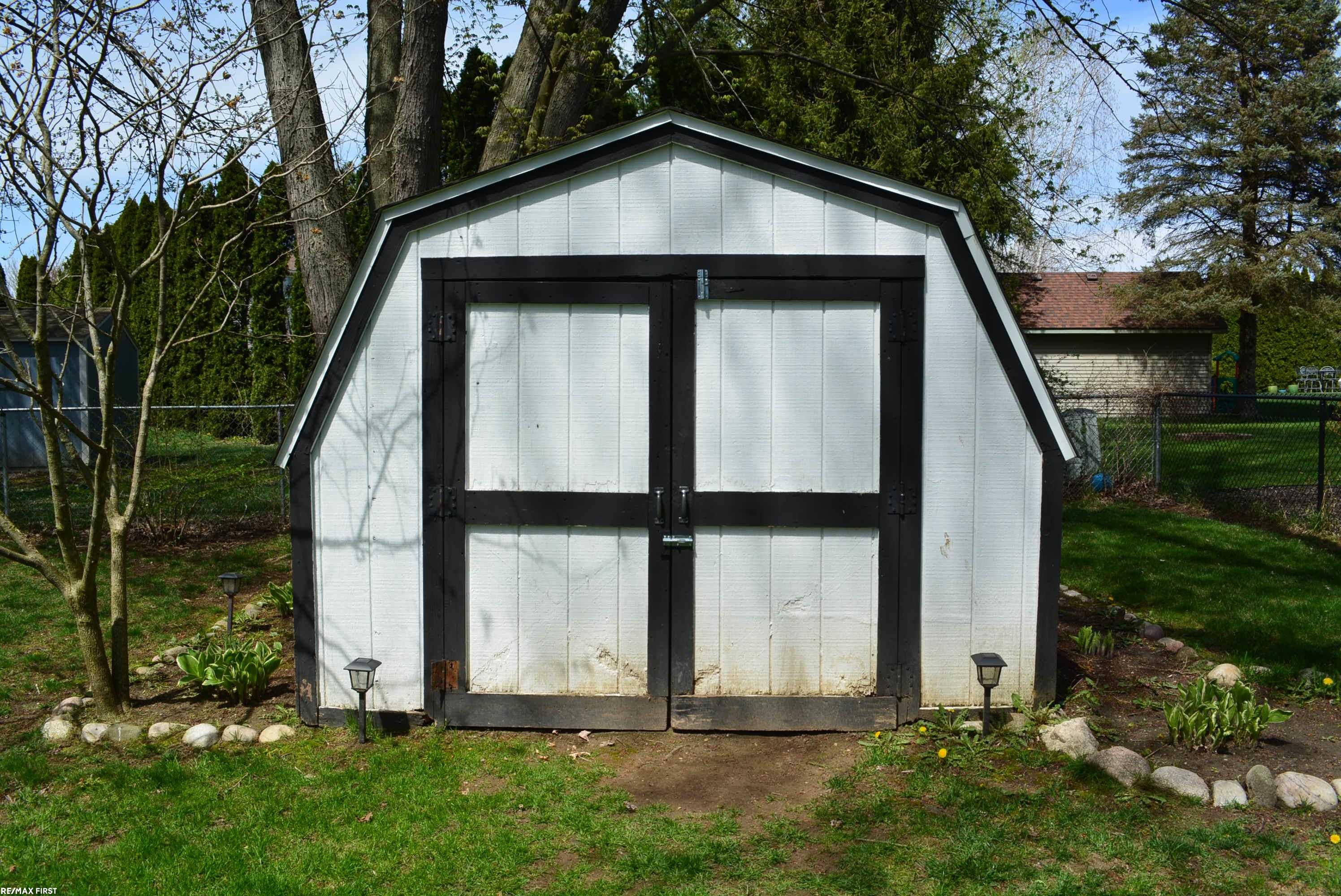 5092 Cheryl Drive, Almont, MI 48003 — Photo 46
