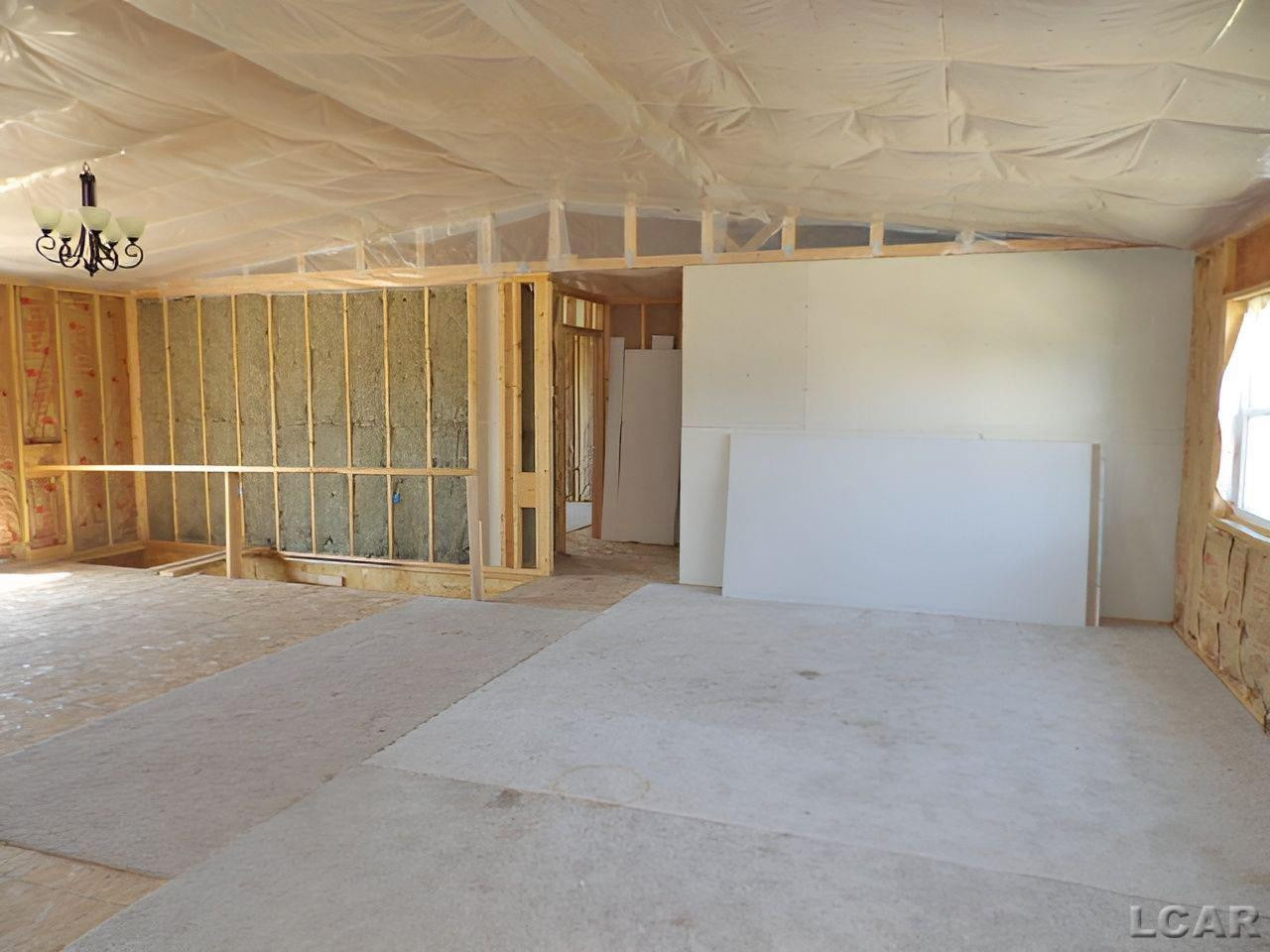 7640 S Lake Pleasant Road, Osseo, MI 49266 — Photo 3
