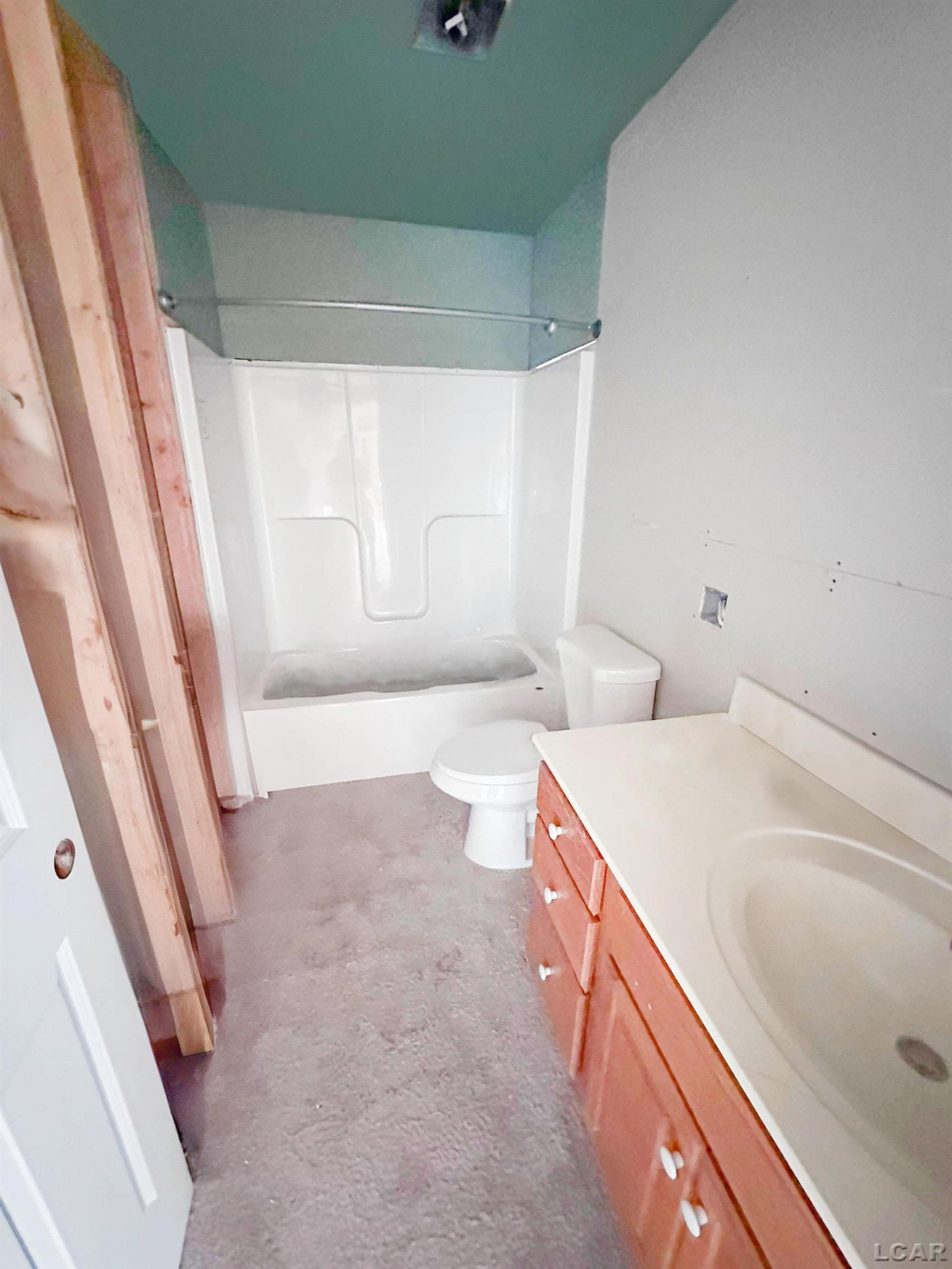 7640 S Lake Pleasant Road, Osseo, MI 49266 — Photo 11