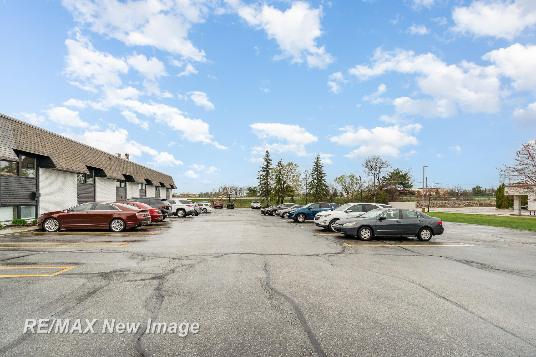 720 W WACKERLY Street, Midland, MI 48640 — Photo 9