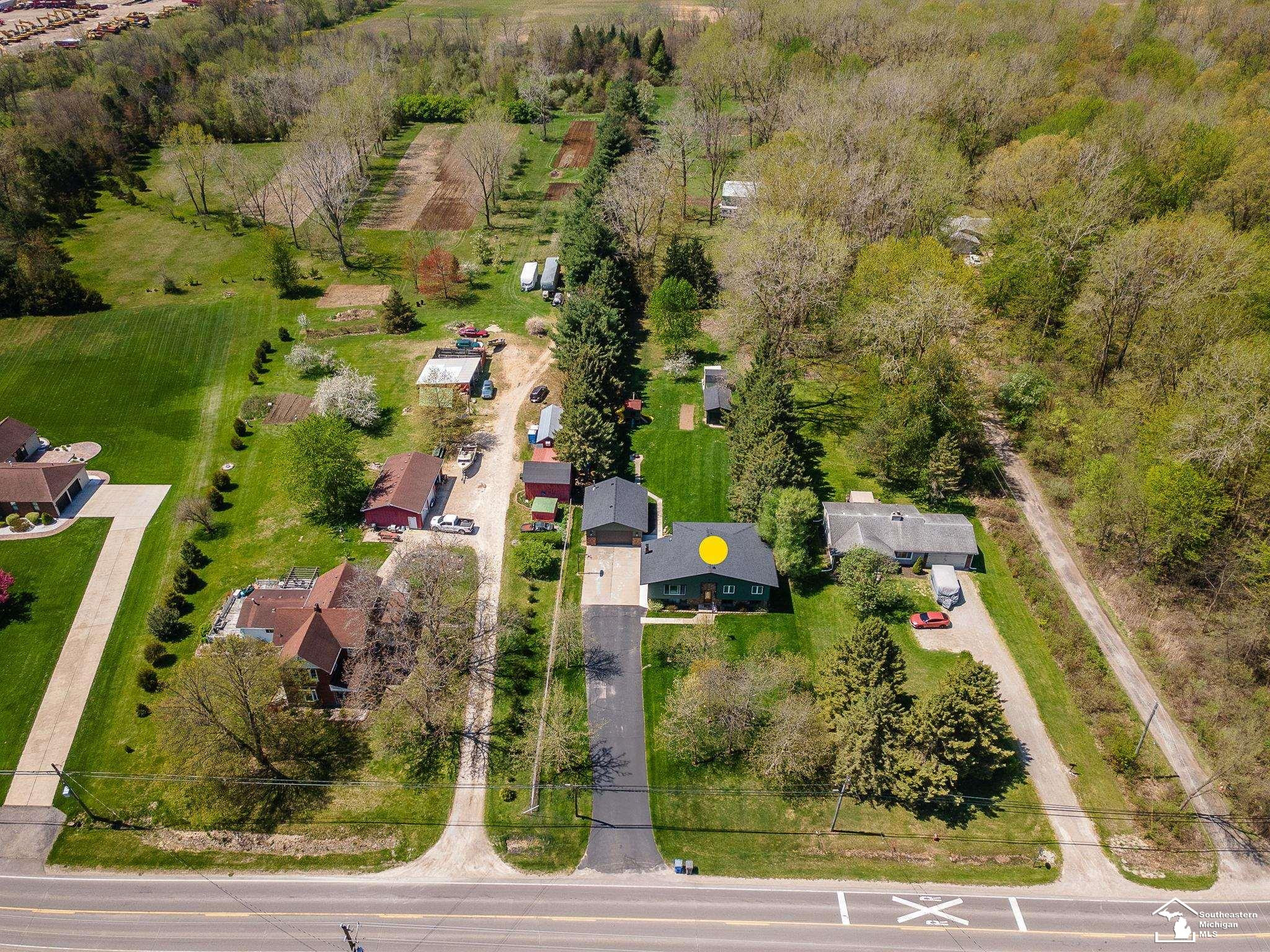13725 Grafton Road, Carleton, MI 48117 — Photo 41