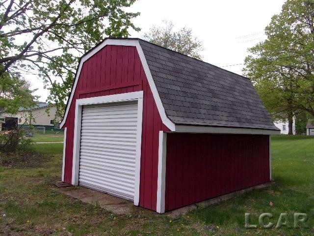 1116 Seneca Street, Adrian, MI 49221 — Photo 4