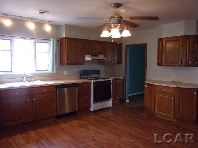 1116 Seneca Street, Adrian, MI 49221 — Photo 9